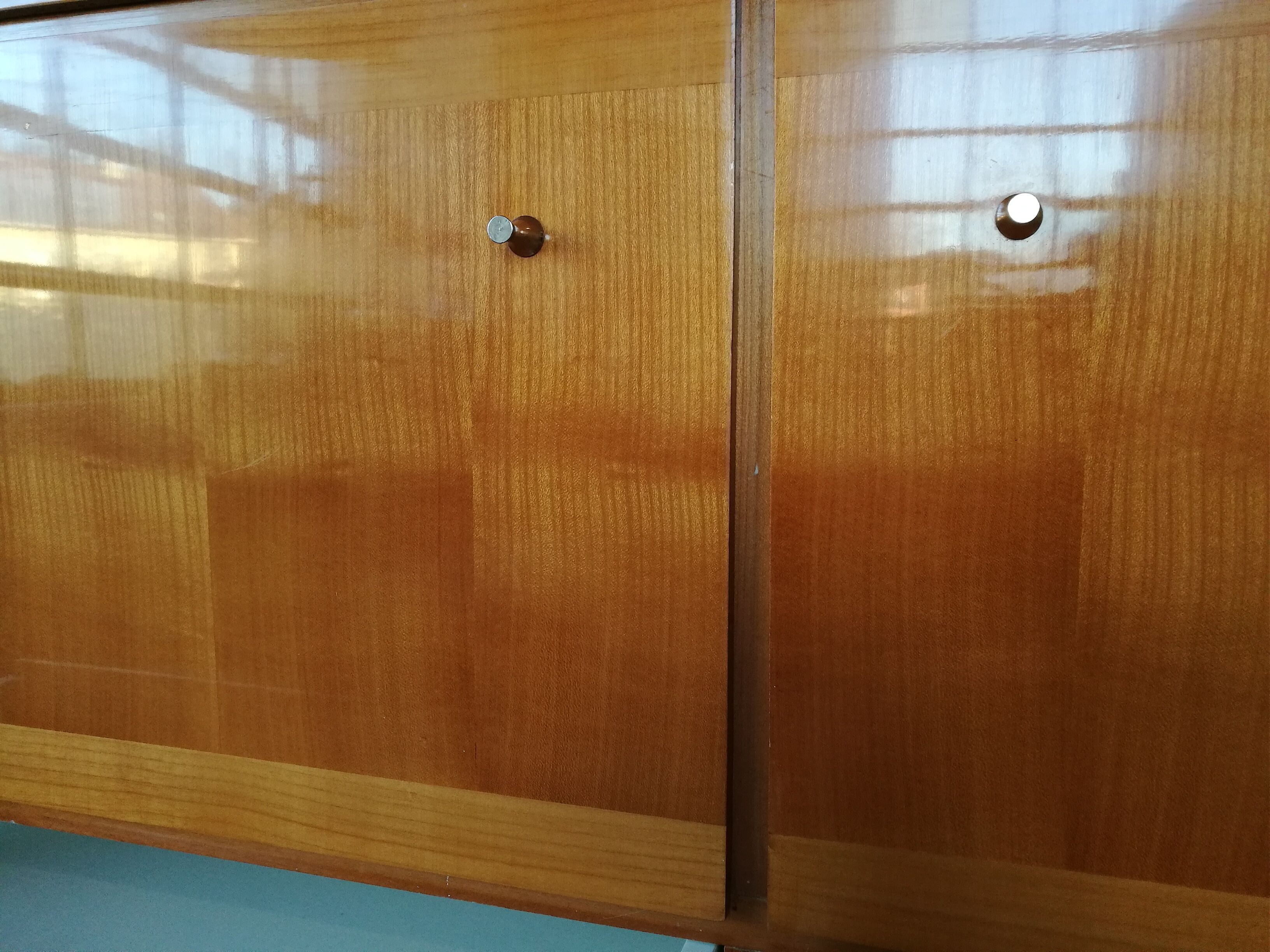 Buffet 1970 in blond wood