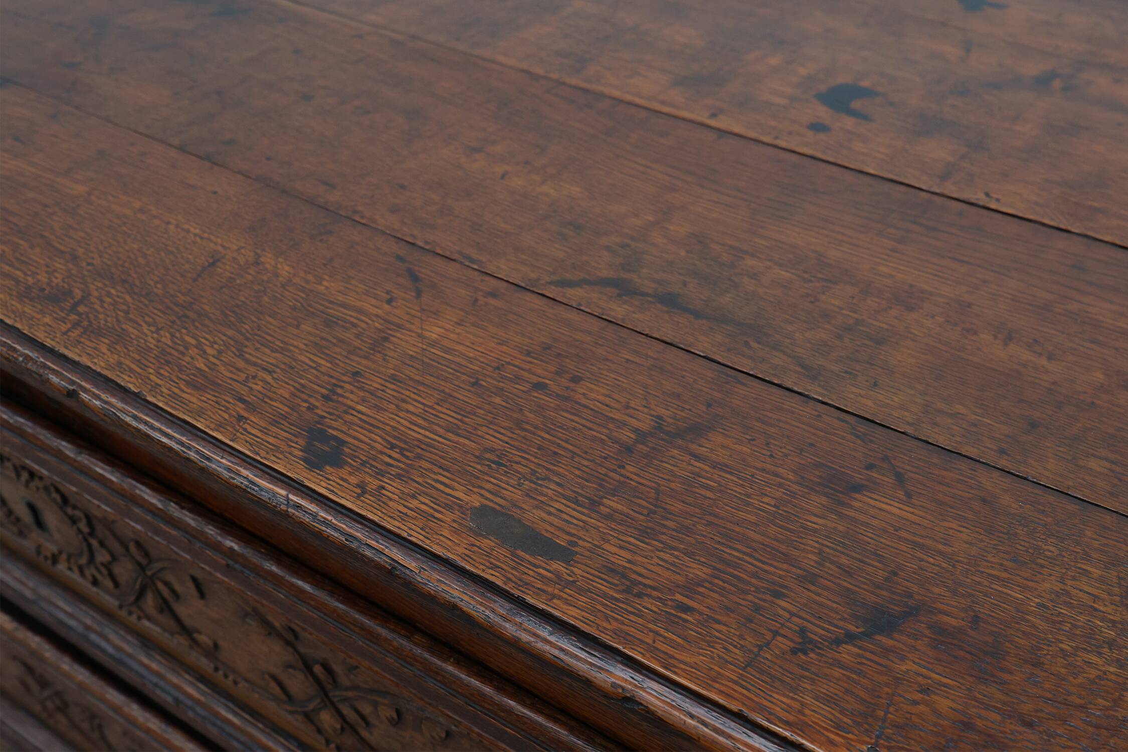 Commode en chêne de style Renaissance italienne, XVIIe siècle