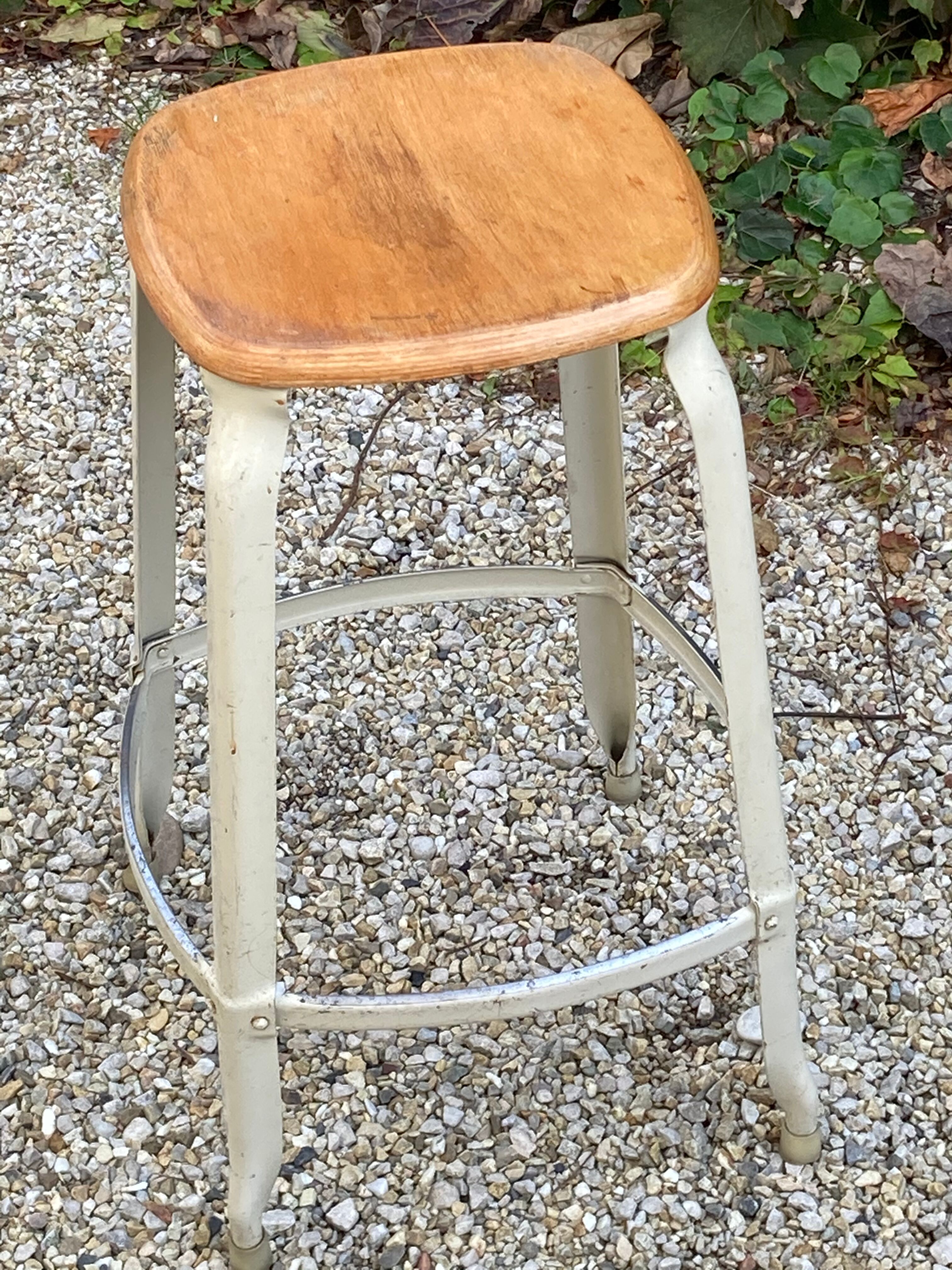 Nicolle Stool