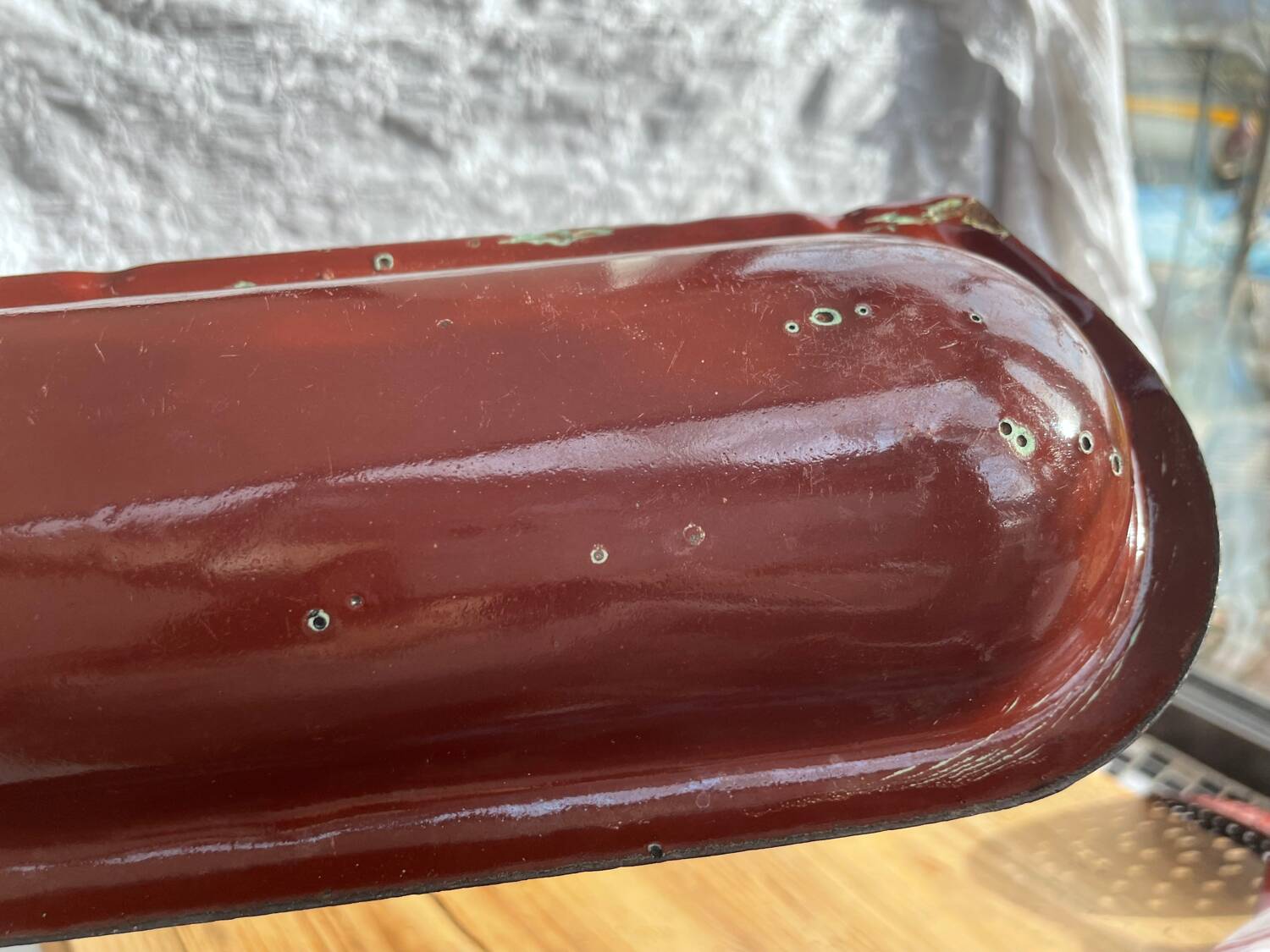 Enamelled kitchen sheet metal plate