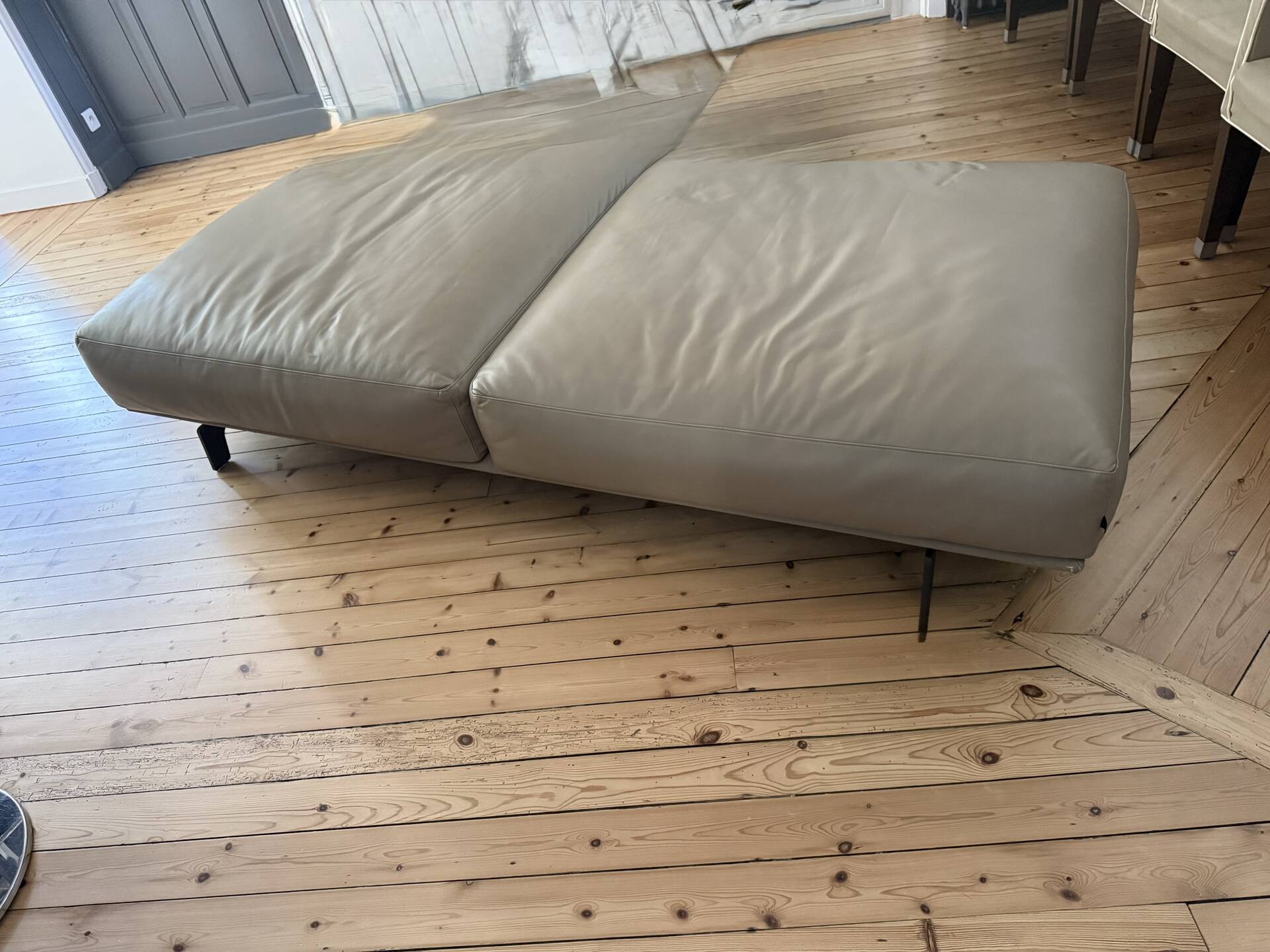 Leather bench