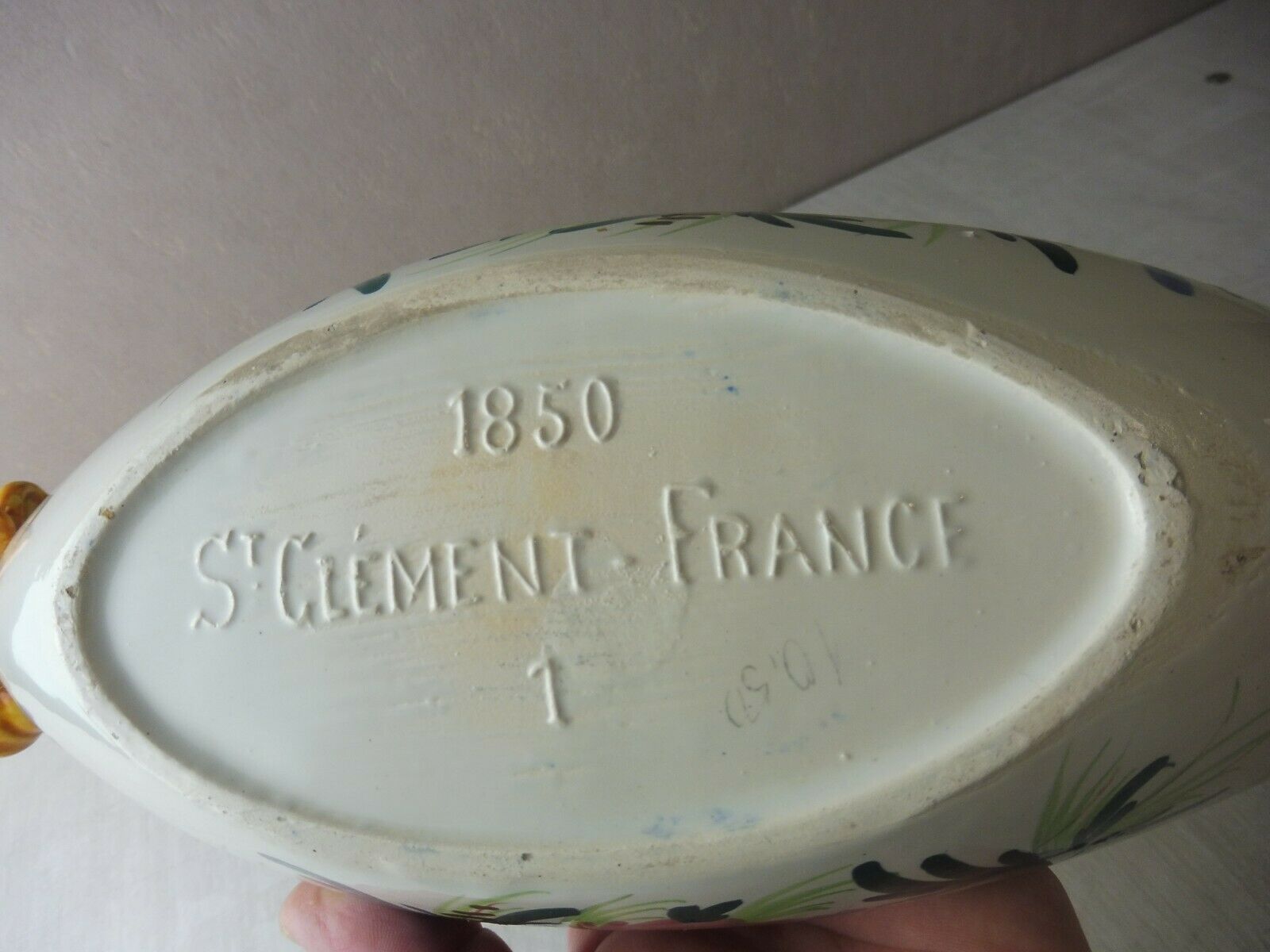 Old empty pocket / cut, decoration flowers and knots, ceramic St Clement 1850
