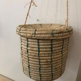 Wicker basket to hang