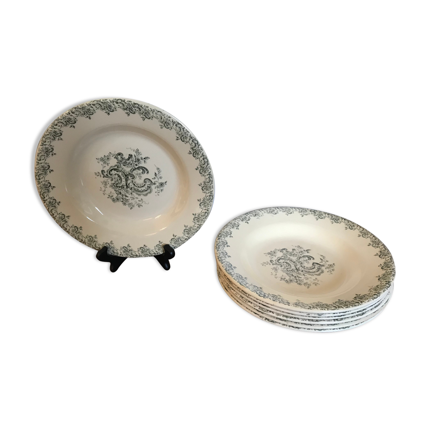 Set of 6 hollow plates gien iron earth