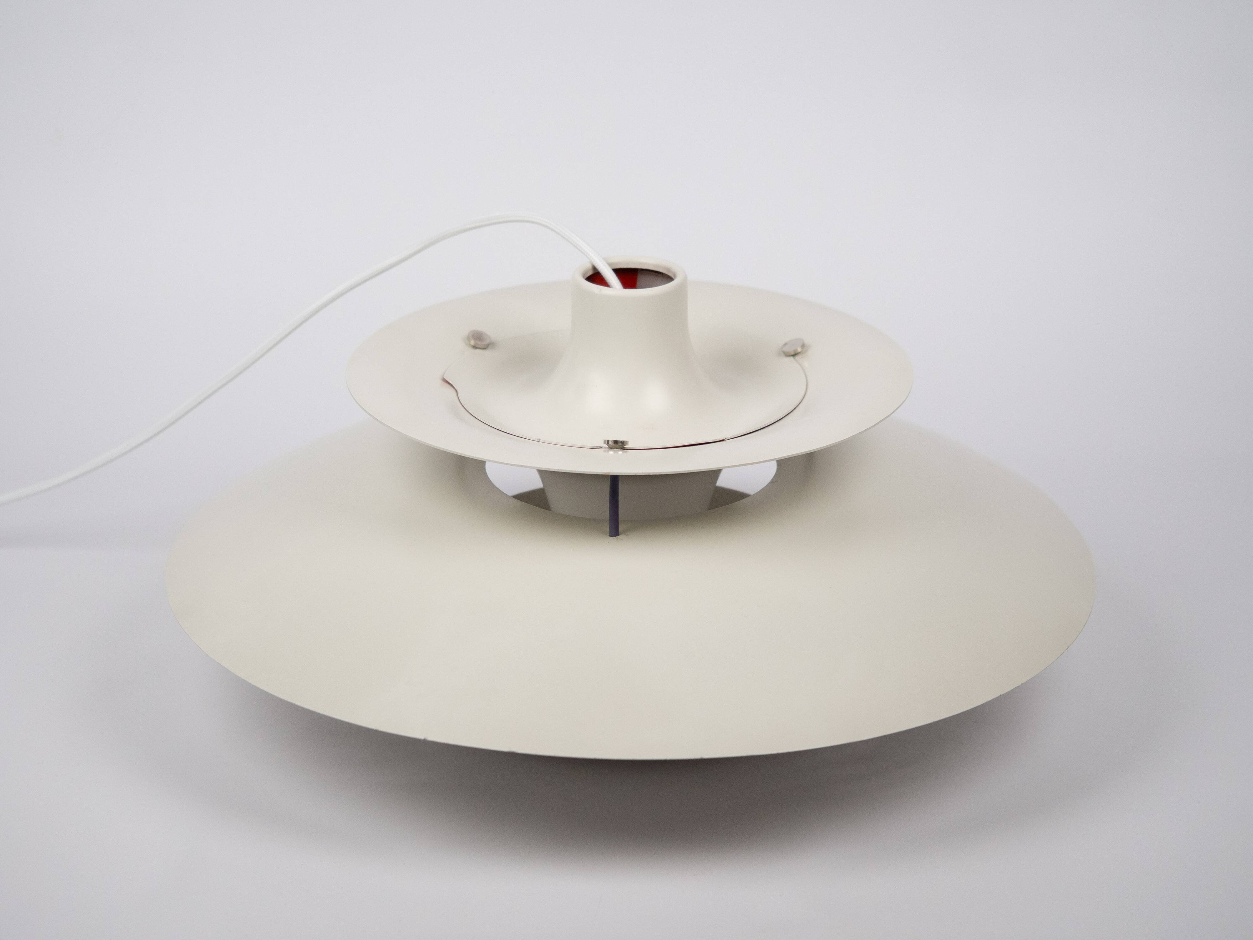 Suspension danoise PH 5 par Poul Henningsen, Louis Poulsen, 1958