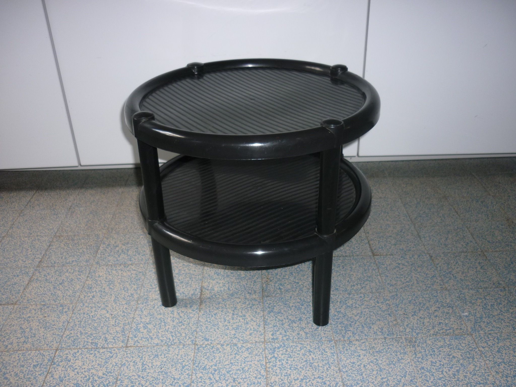 Table noire avec 2 plateaux, 1970