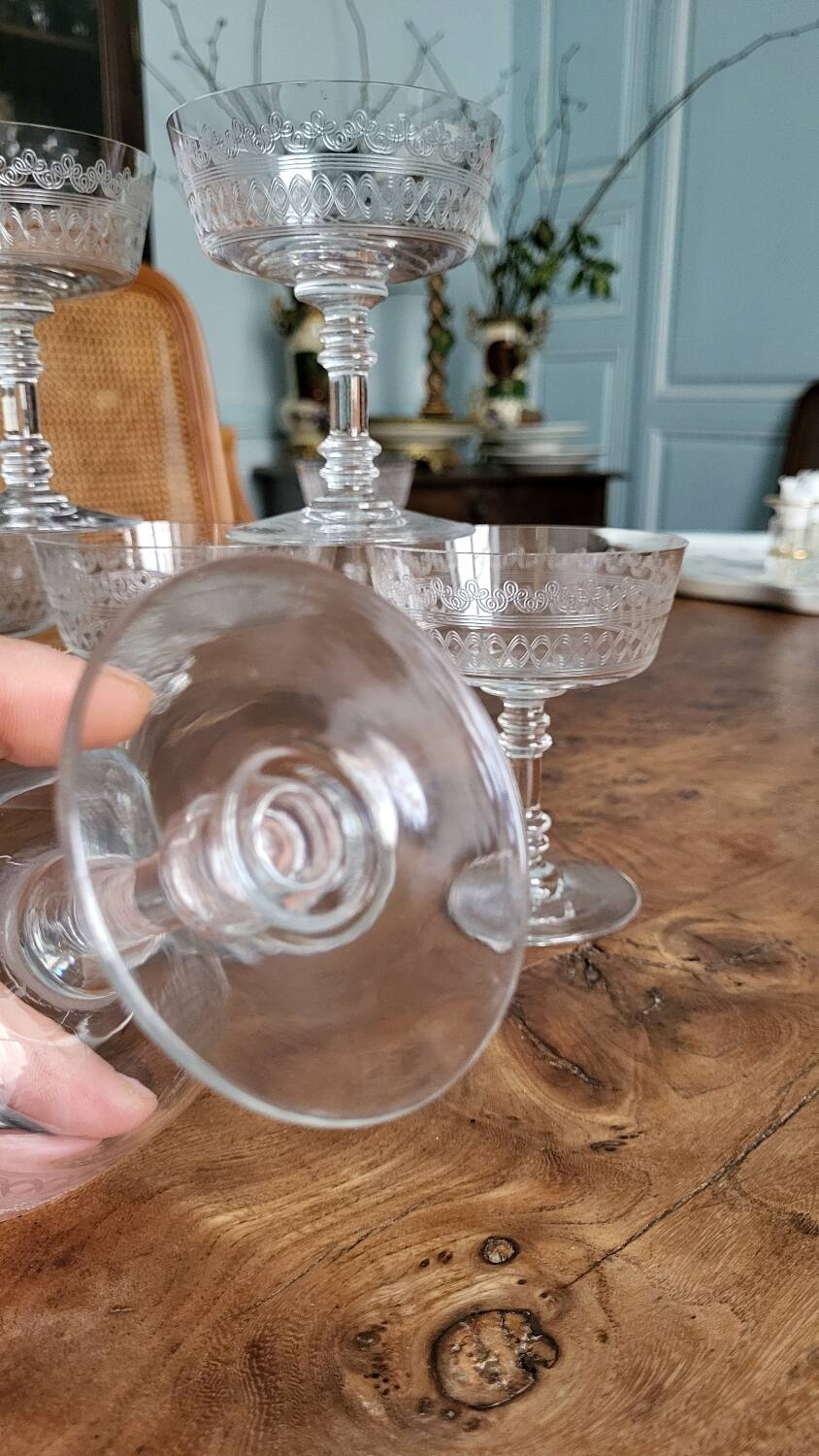 6 Crystal champagne glasses