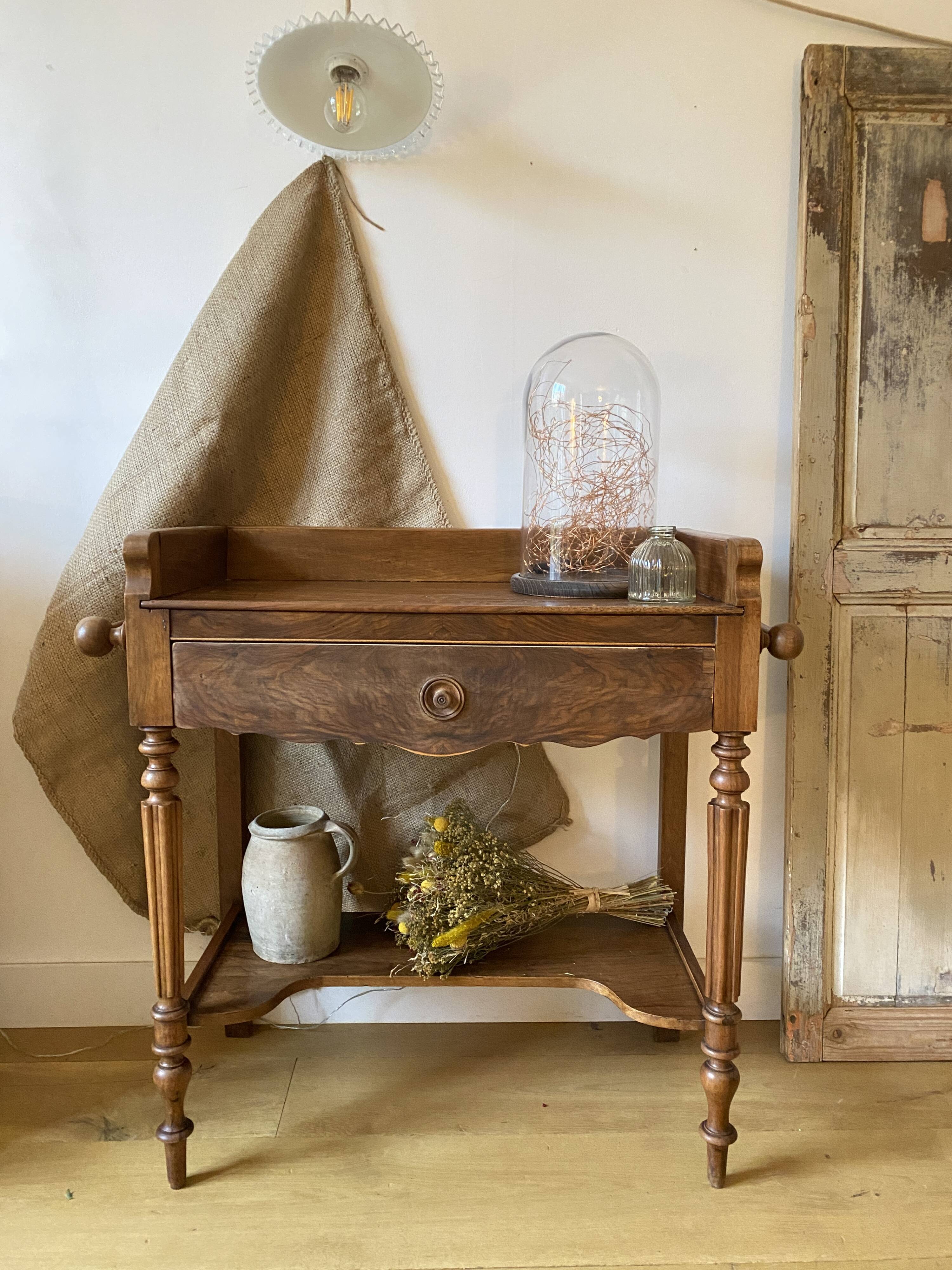 table de toilette / coiffeuse