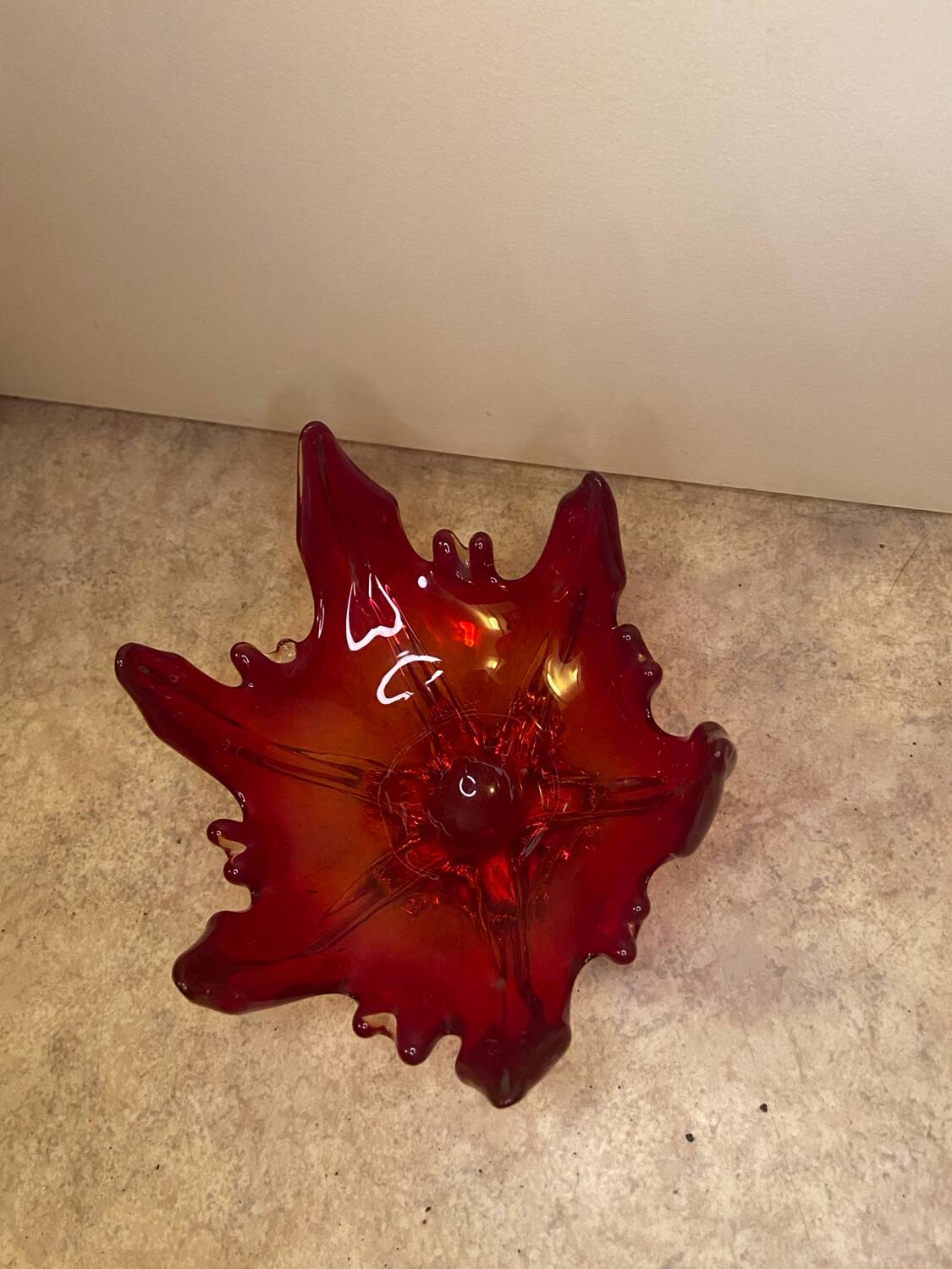 Italian Murano glass cup vase