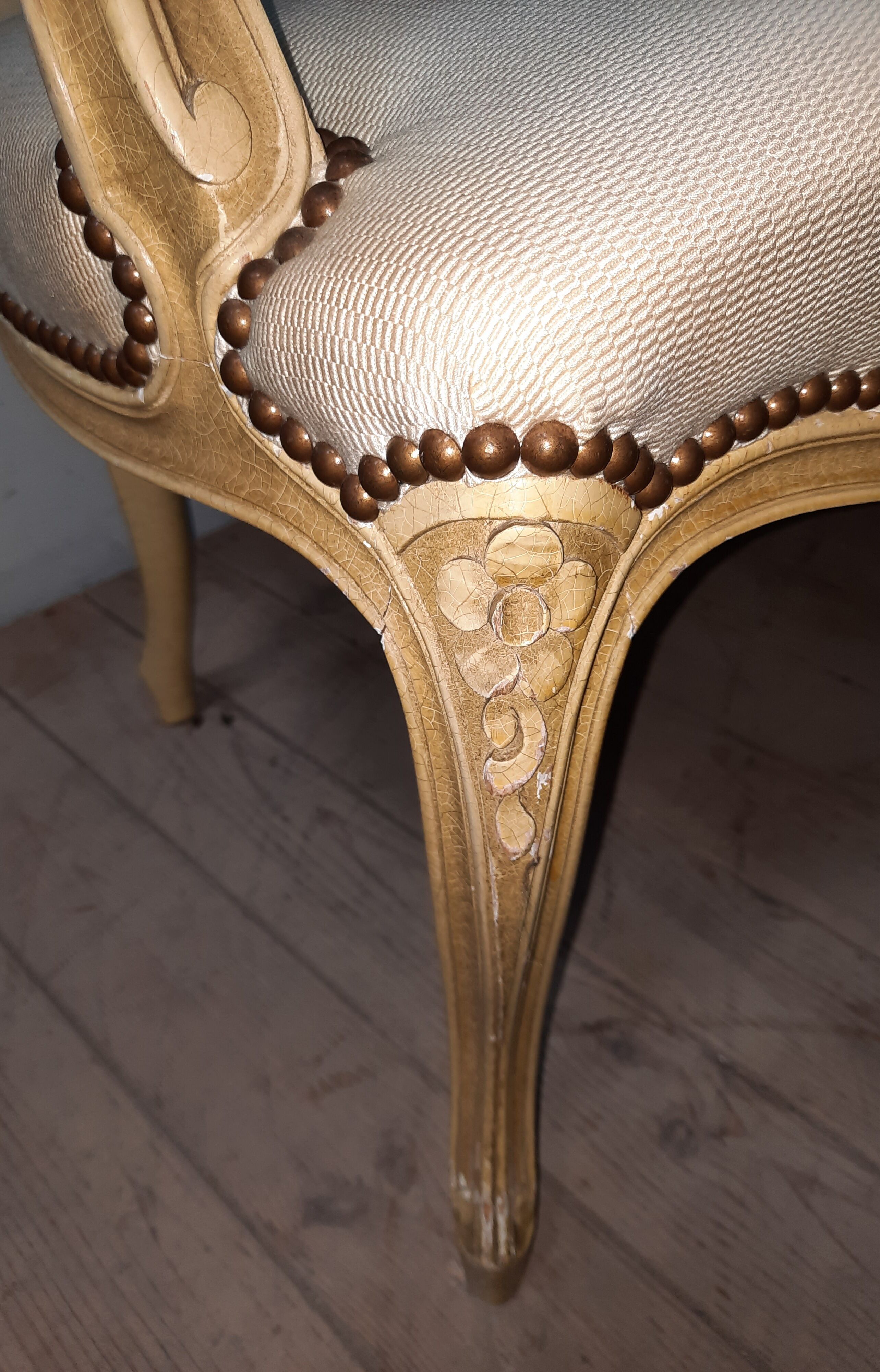 White lacquered armchair Louis XV style