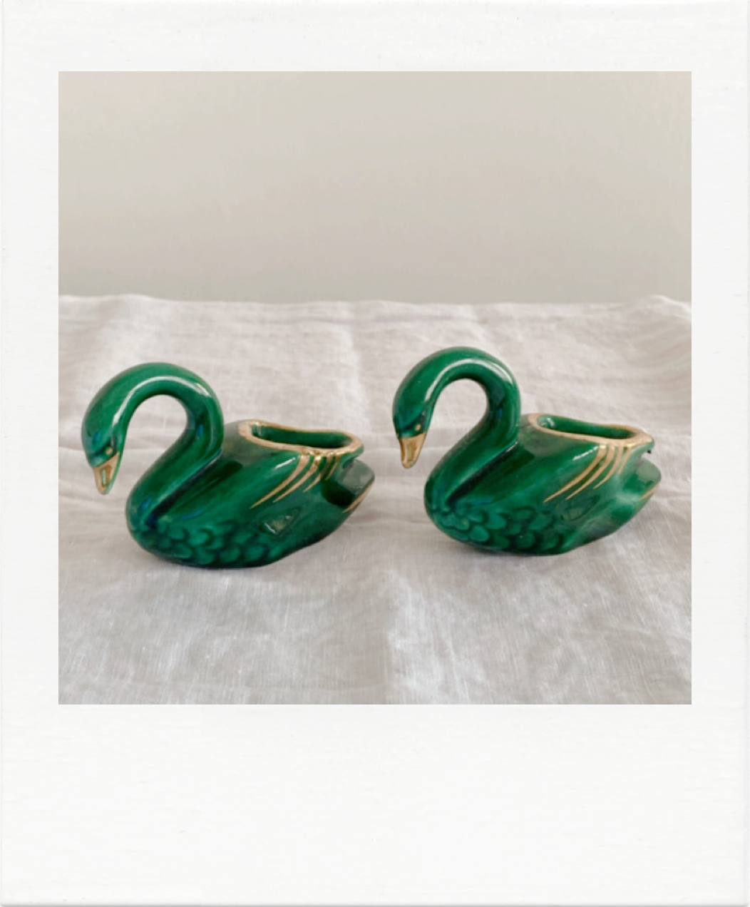 Ceramic swan salt and pepper shaker