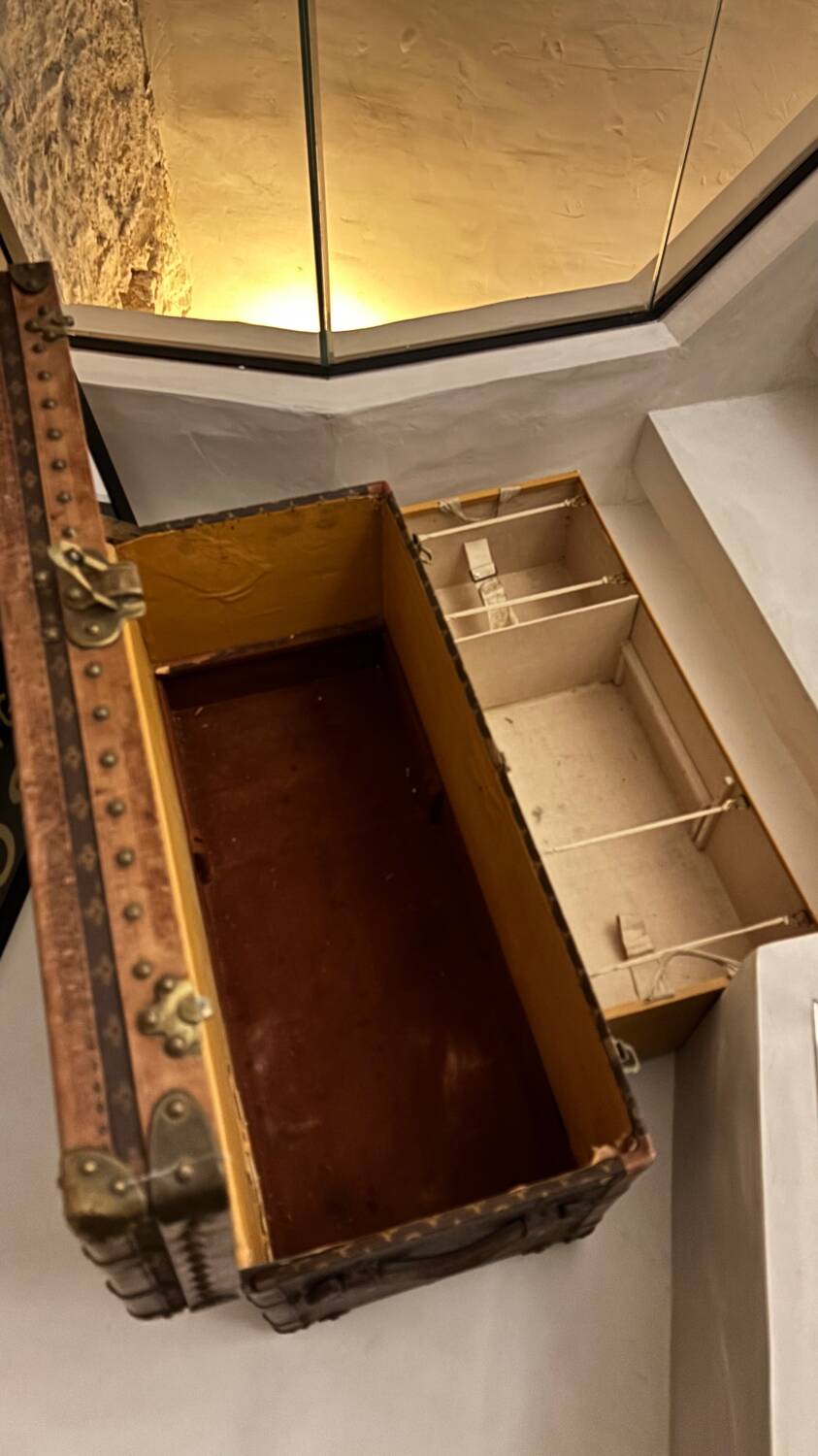 Old Louis Vuitton trunk – Family trunk – Monogram canvas