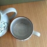 Teapot set and vintage pierrot cup