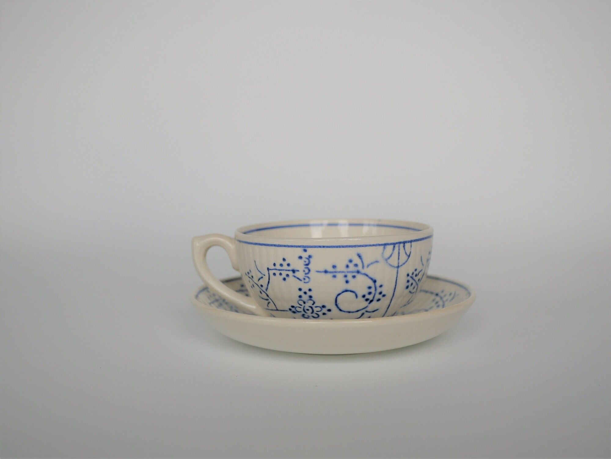 Vintage cup and sub-cup edited by Boch La Louvière