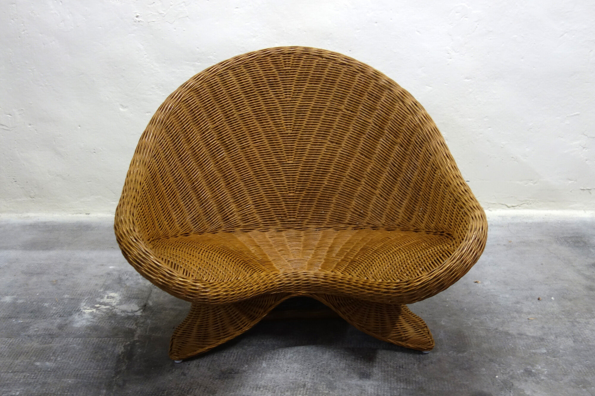 Meditation lotus armchair rattan braided 70s