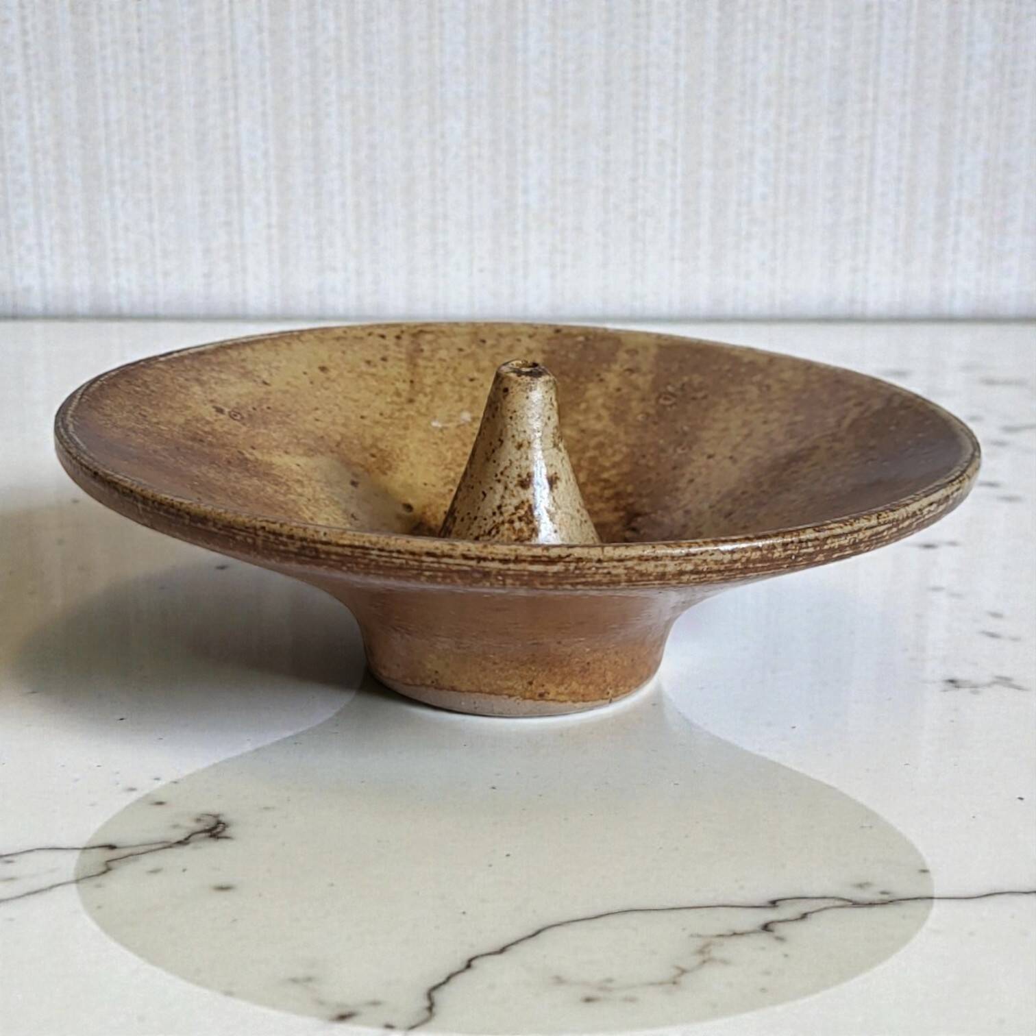 Taizé stoneware oil lamp - Daniel de Montmollin