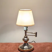 Vintage table lamp in woven rattan, honey colour & beige lampshade –