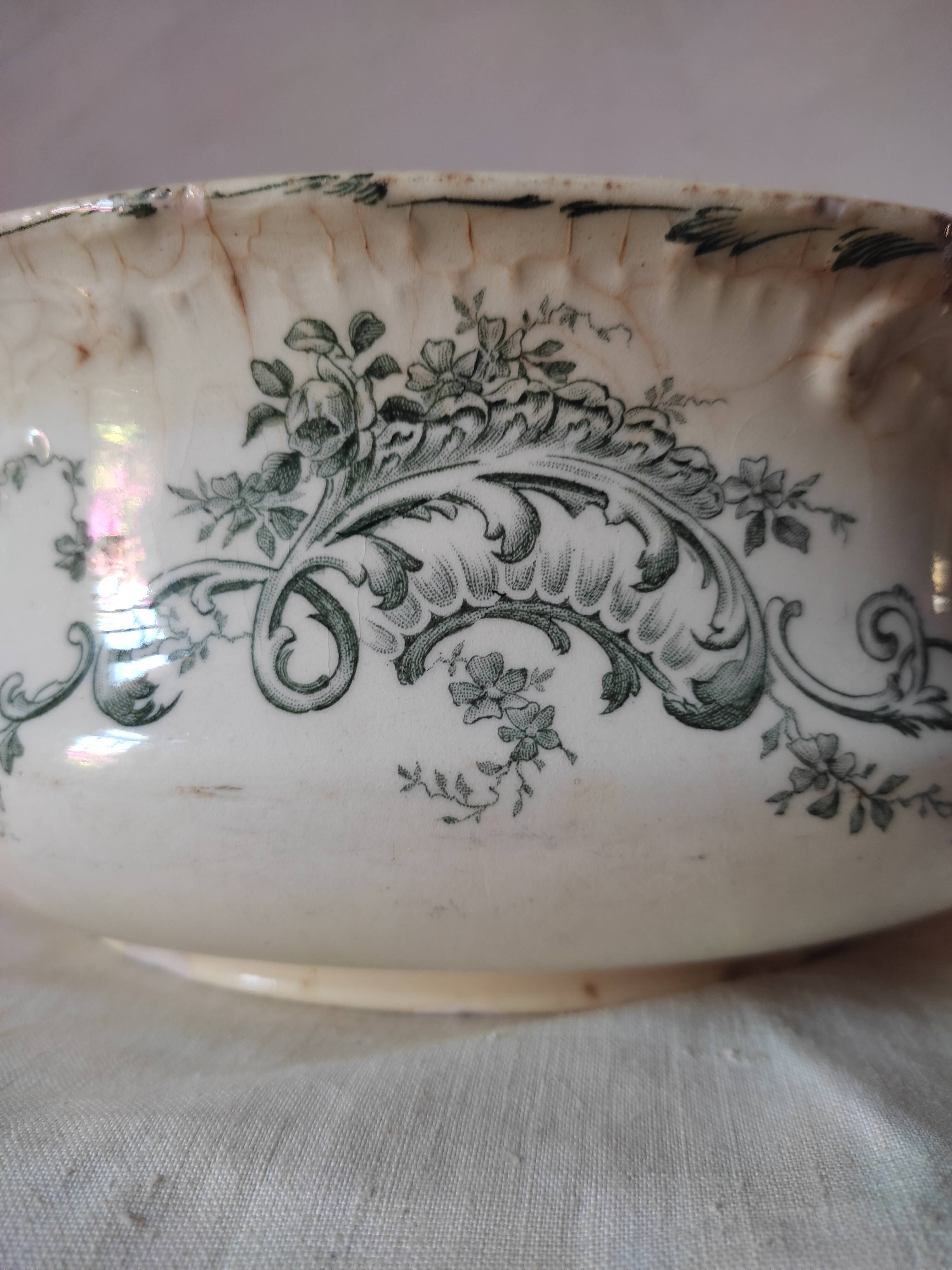 Earthenware bowl by Gien