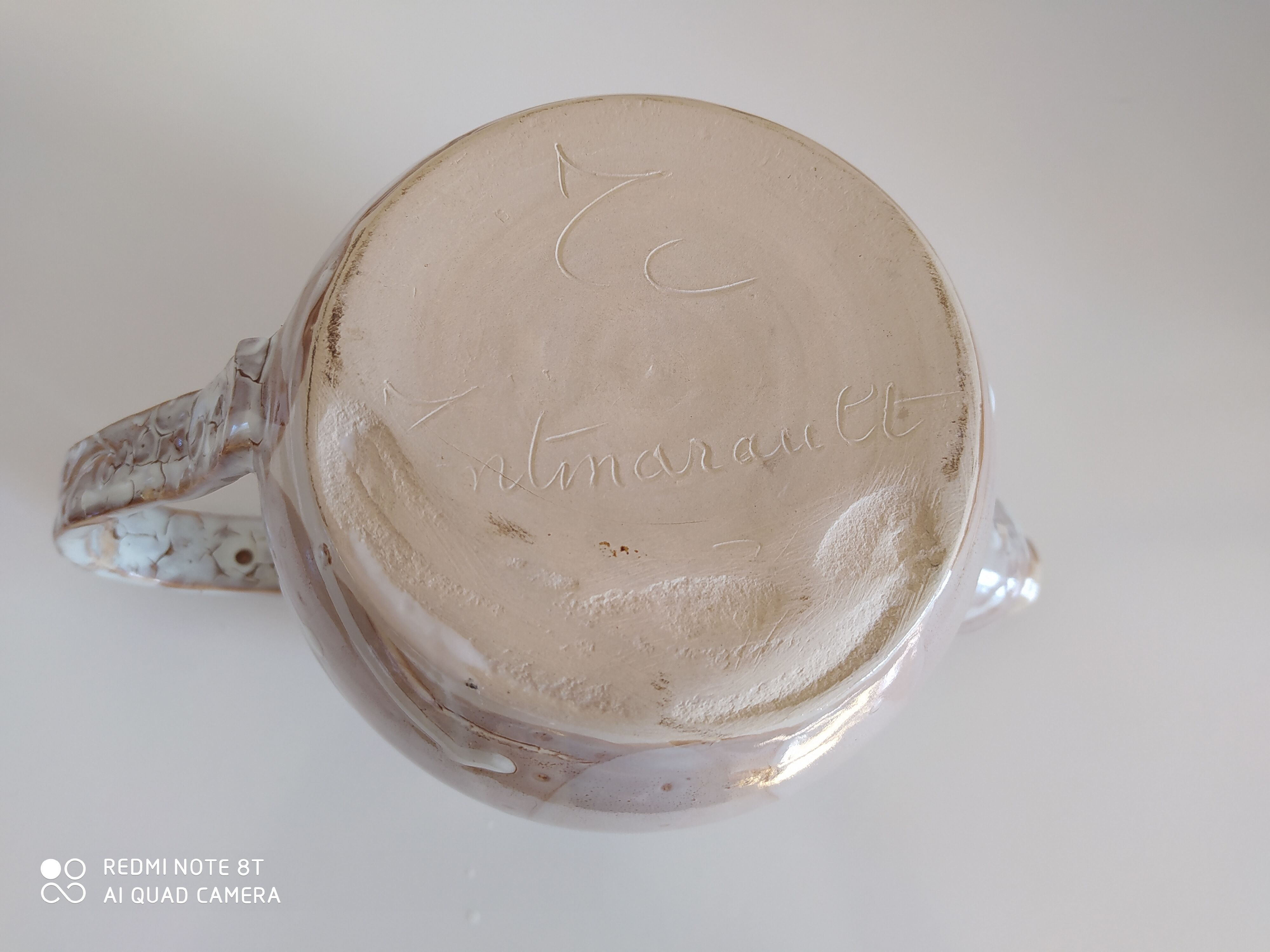 Verseuse en terre cuite blanche