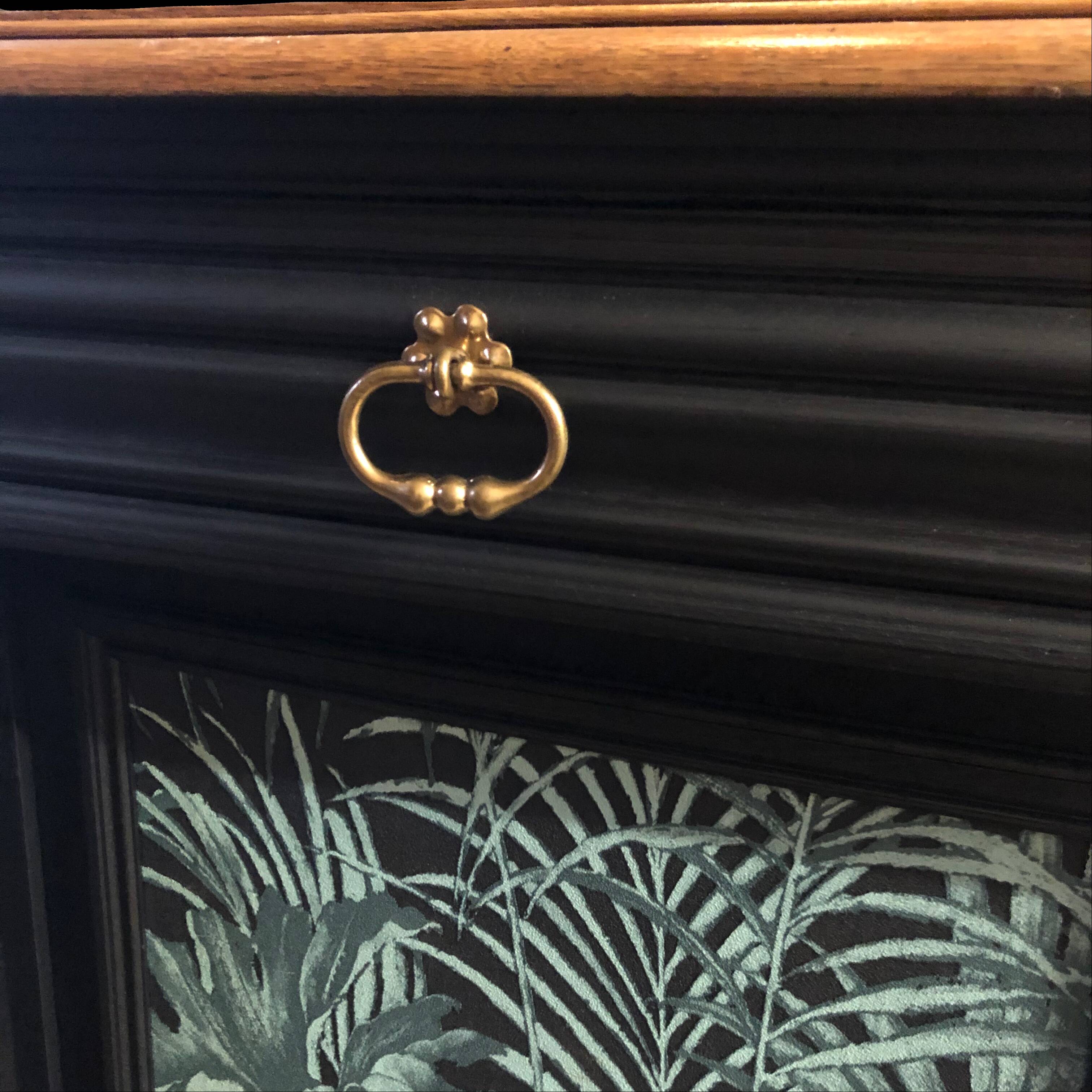 “Tropical” buffet