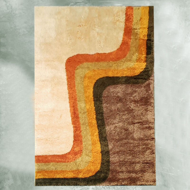 1970s Geometric Space Age Rug in Pure Wool. Made in Italy