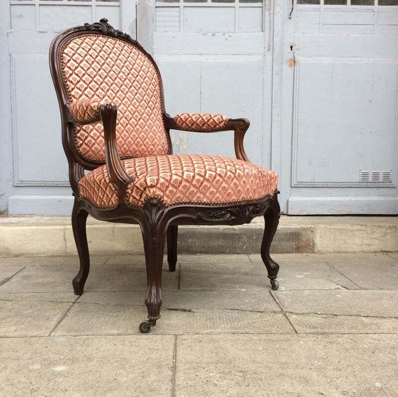 Armchair style Louis XV