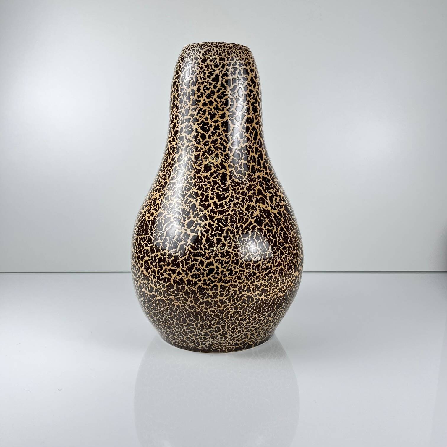 Vase with crackle decoration, Spain, 1990