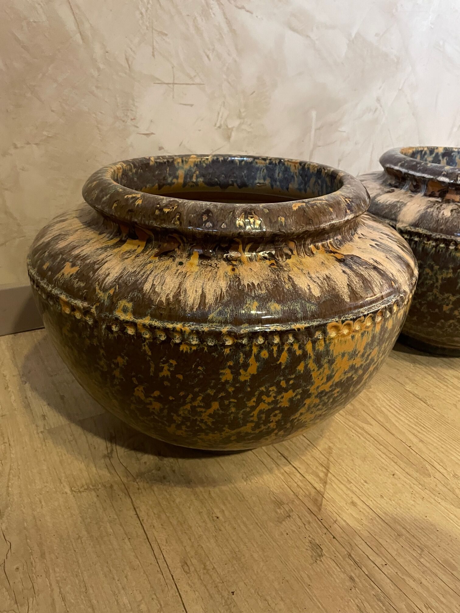 Pair of ceramic pots