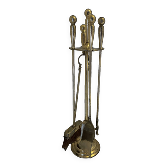 Brass fireplace servant and its 4 accessories