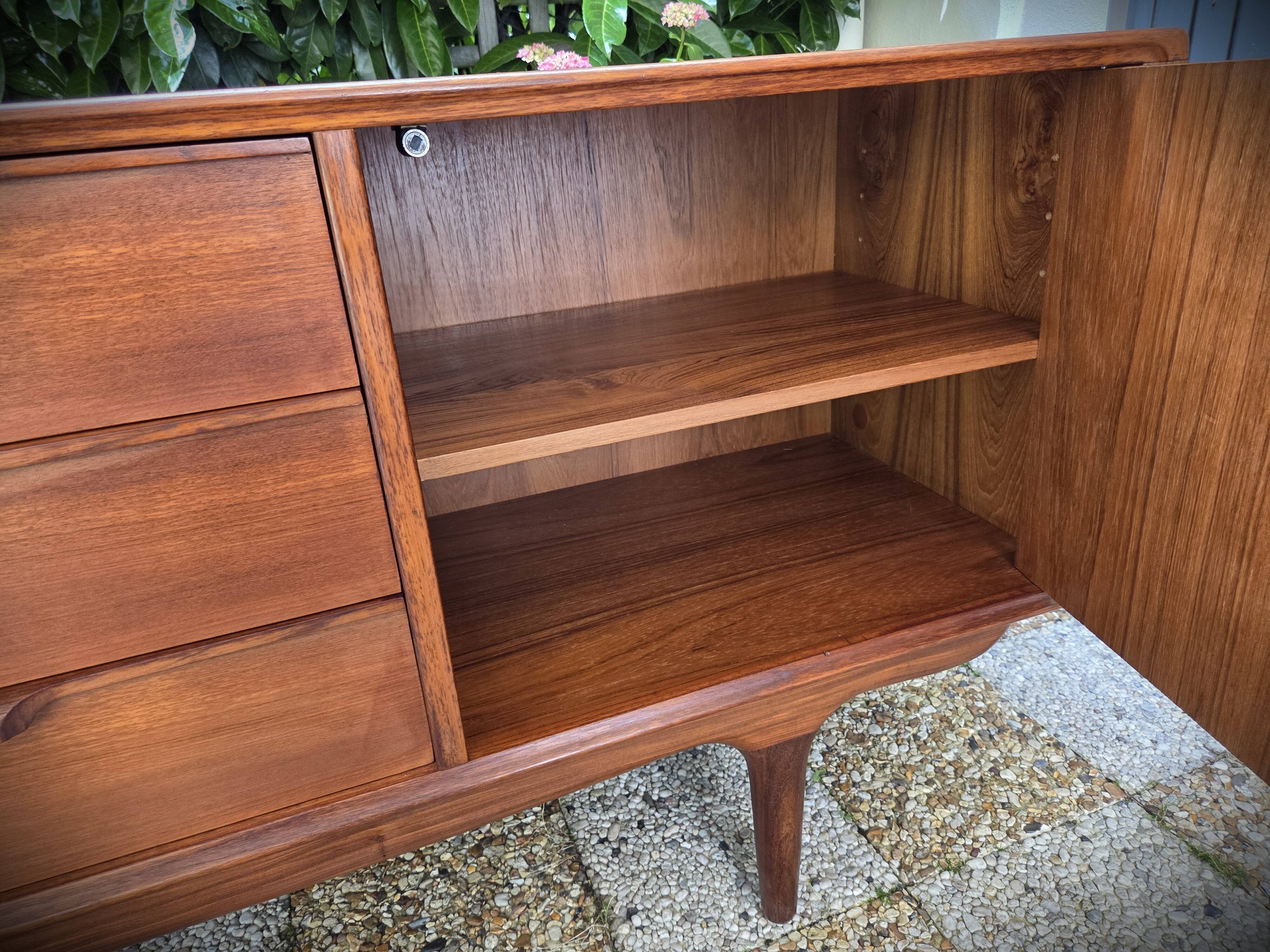 Scandinavian teak enfilade design