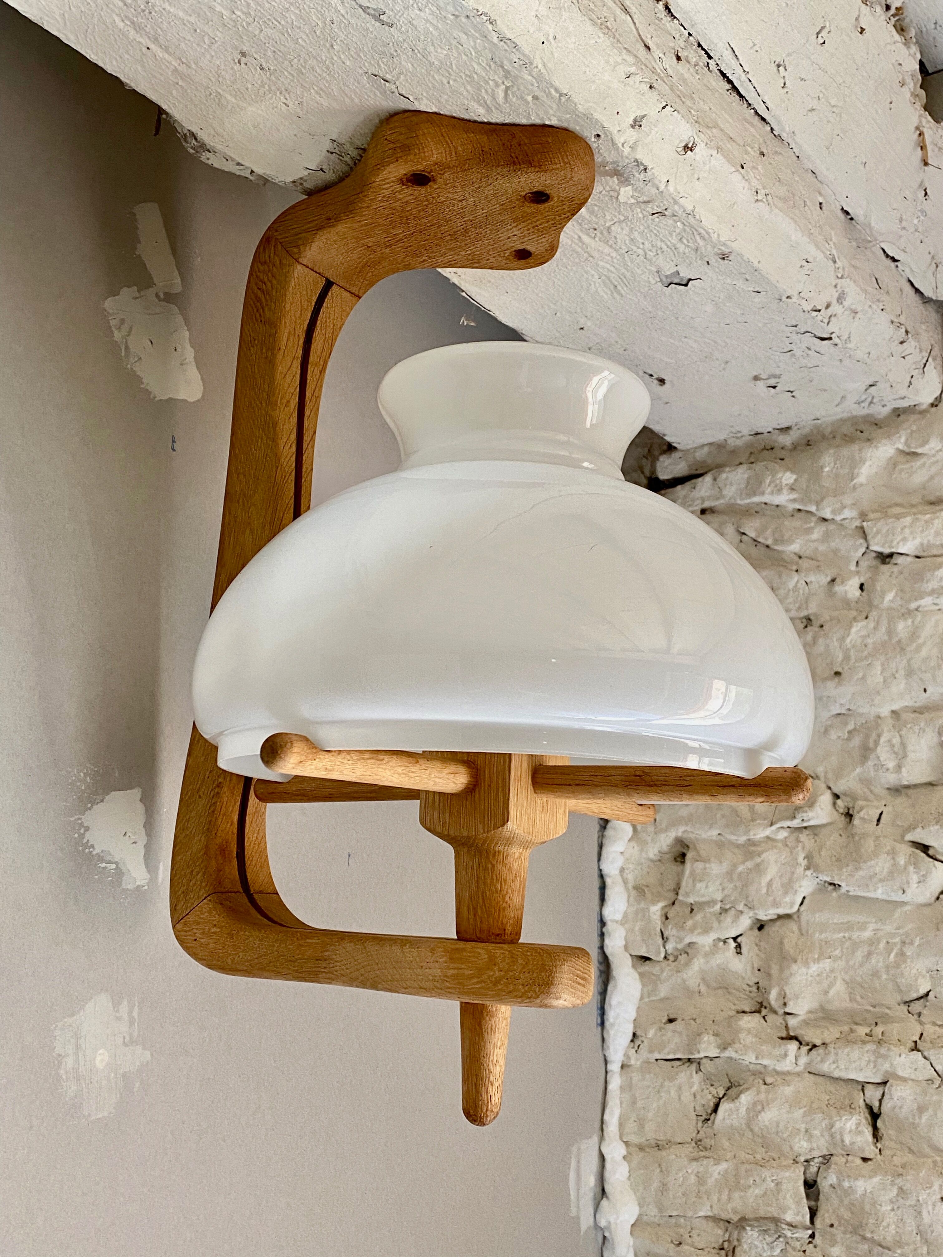 Oak ceiling lamp Guillerme & Chambron 1950