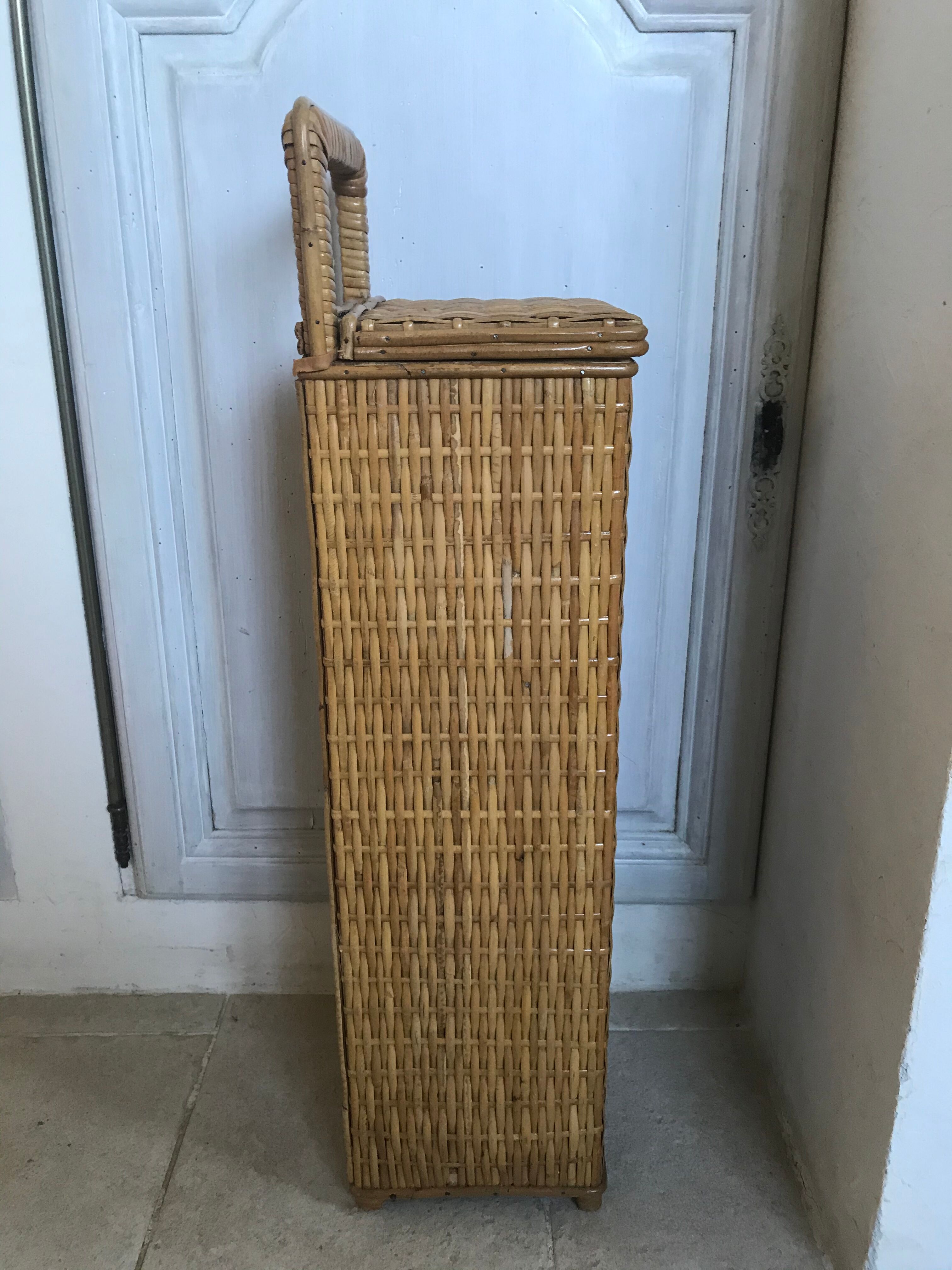 Vintage wicker basket