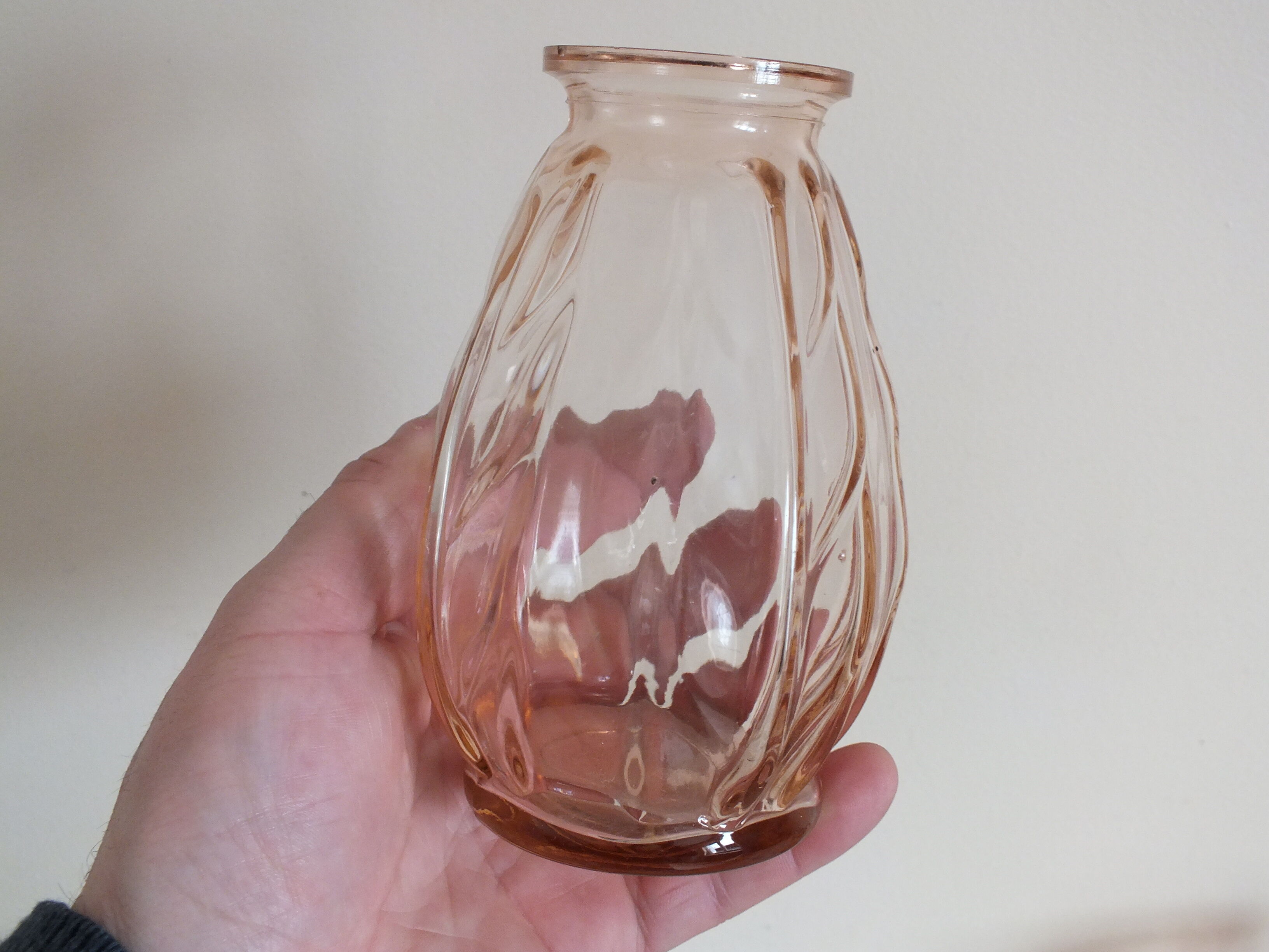 Set of 6 bulb or hyacinth vases in pink molded glass