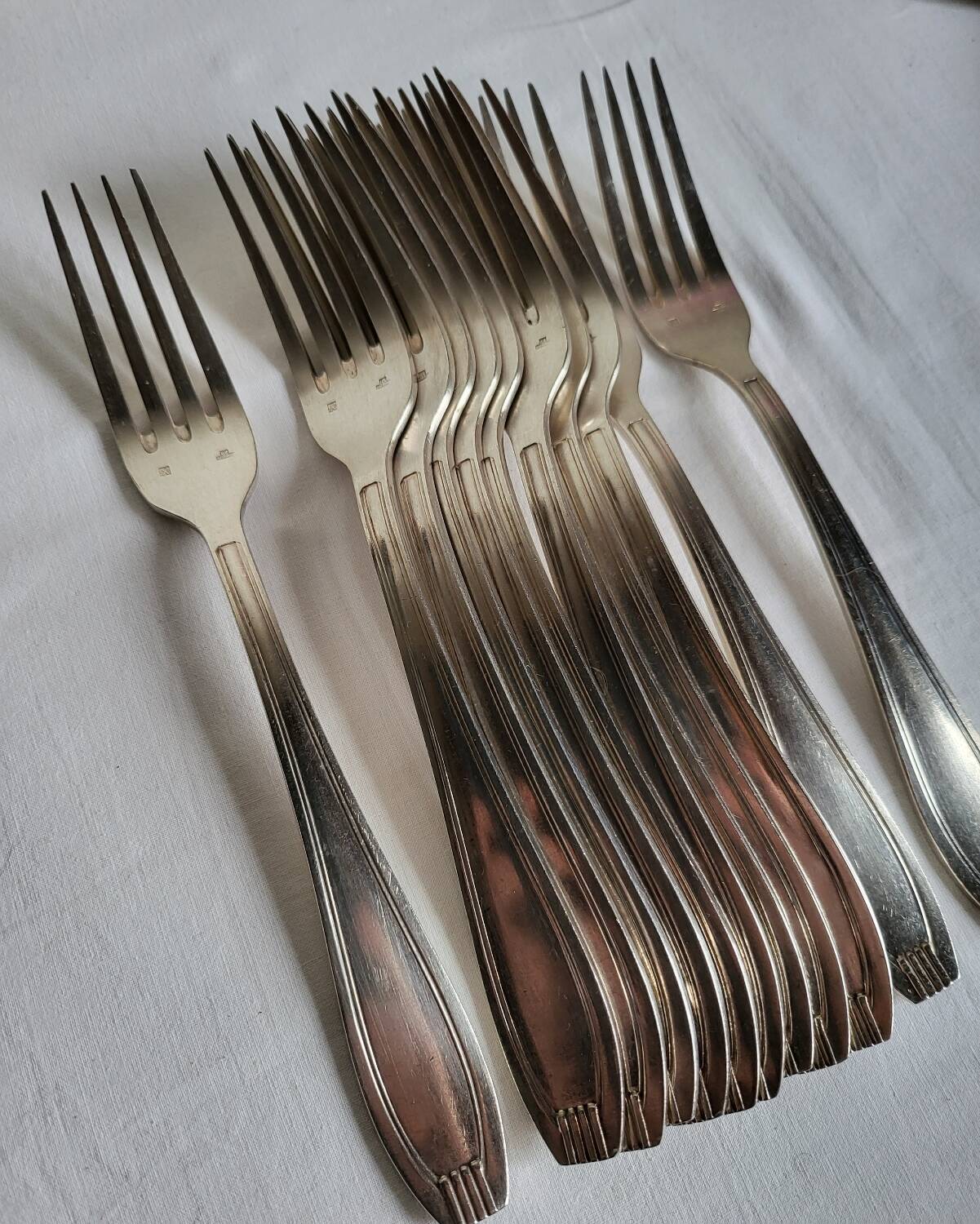 12 silver-plated table forks Manufrance