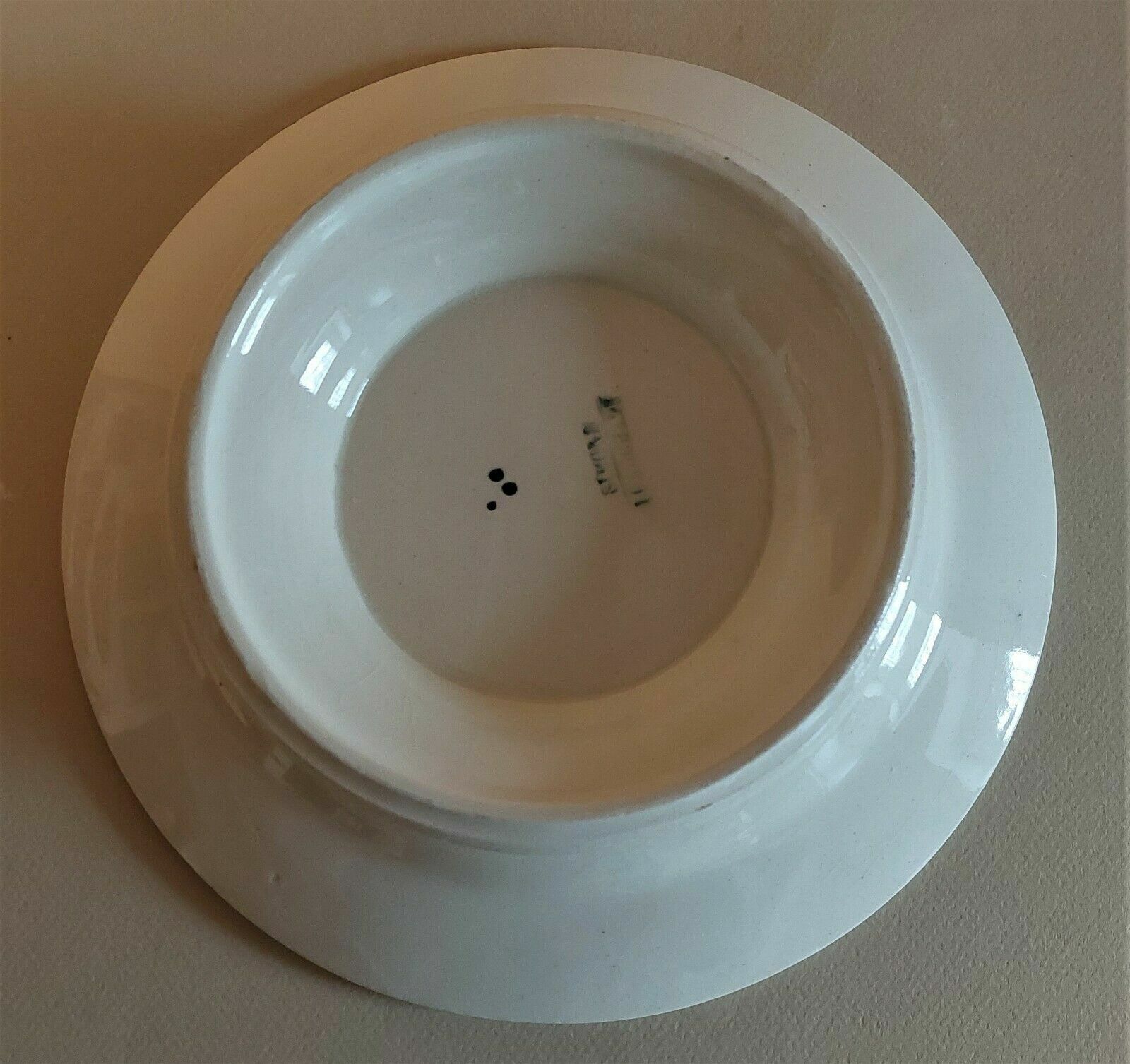 Flat plate with heel earthenware Longchamp décor Simone