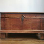 Old Vendée-style buffet