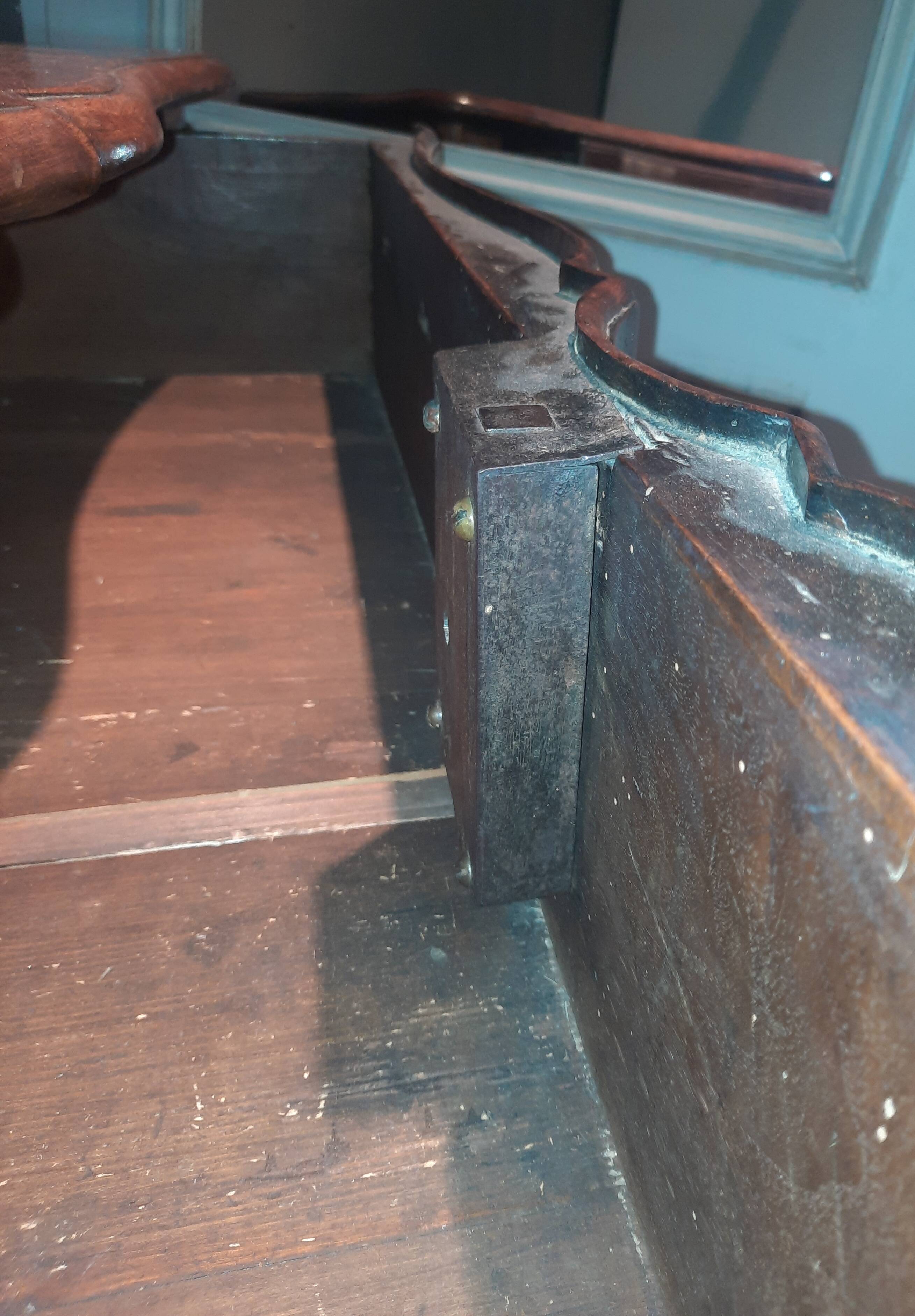 Crossbow chest of drawers from the 18th century