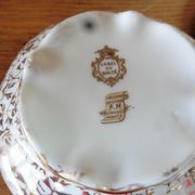 Bonbonnière porcelaine de Limoges signée FM Label de qualité