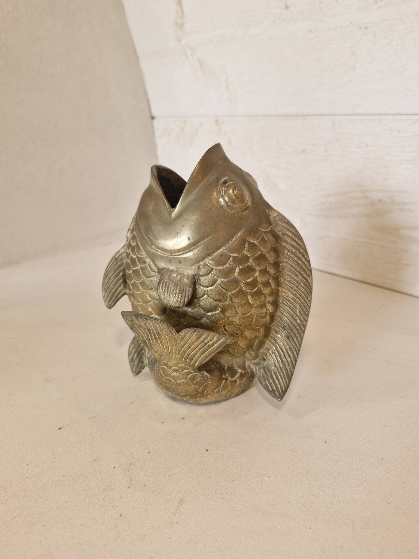 Vase poisson en laiton