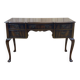 Bureau anglais chippendale en noyer des années 1950