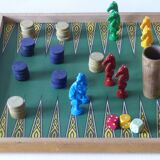 dada and domino game