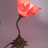 Lamp red flower