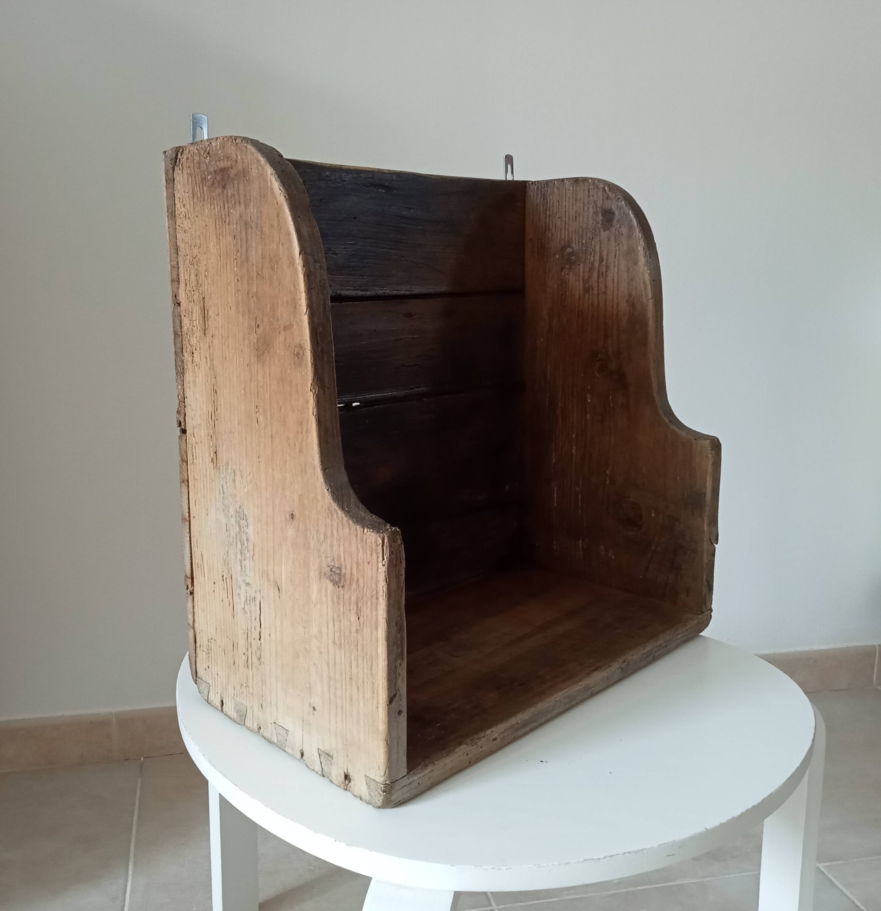 Old wall shelf Triolot