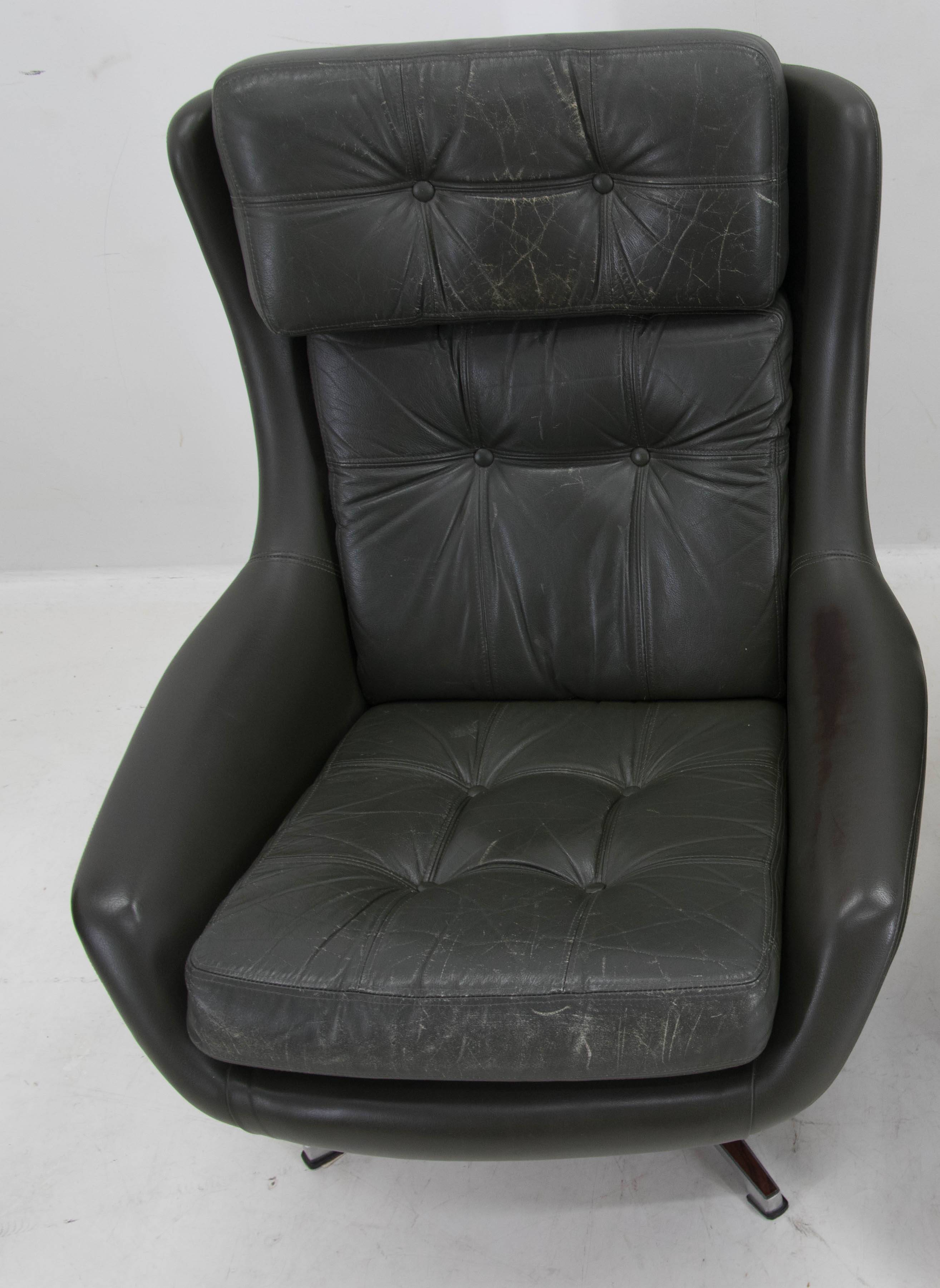 Midcentury Swivel Rocking Leather Armchair, Peem, Finland, 1970s