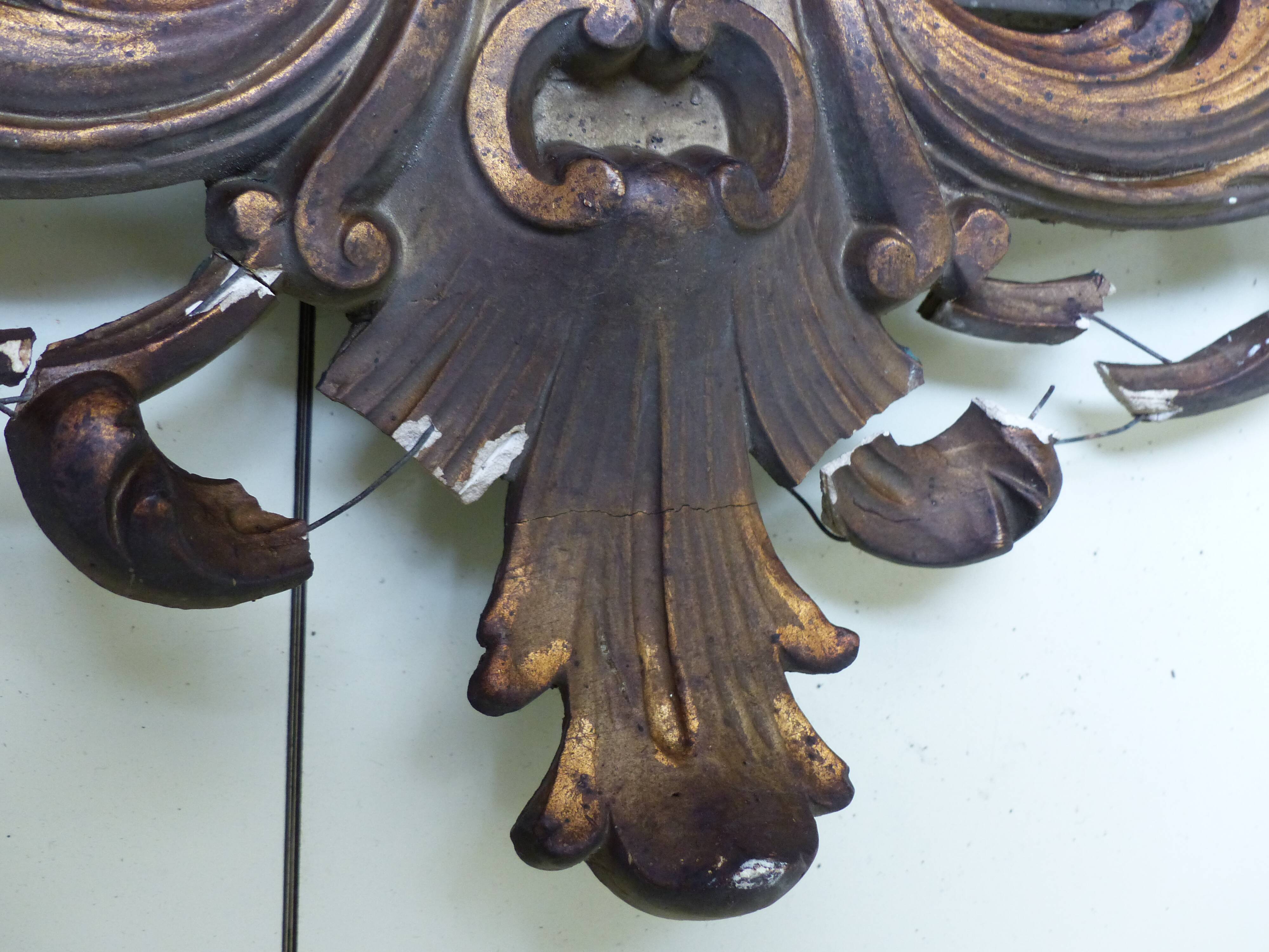 Ornate mirror 104x73cm