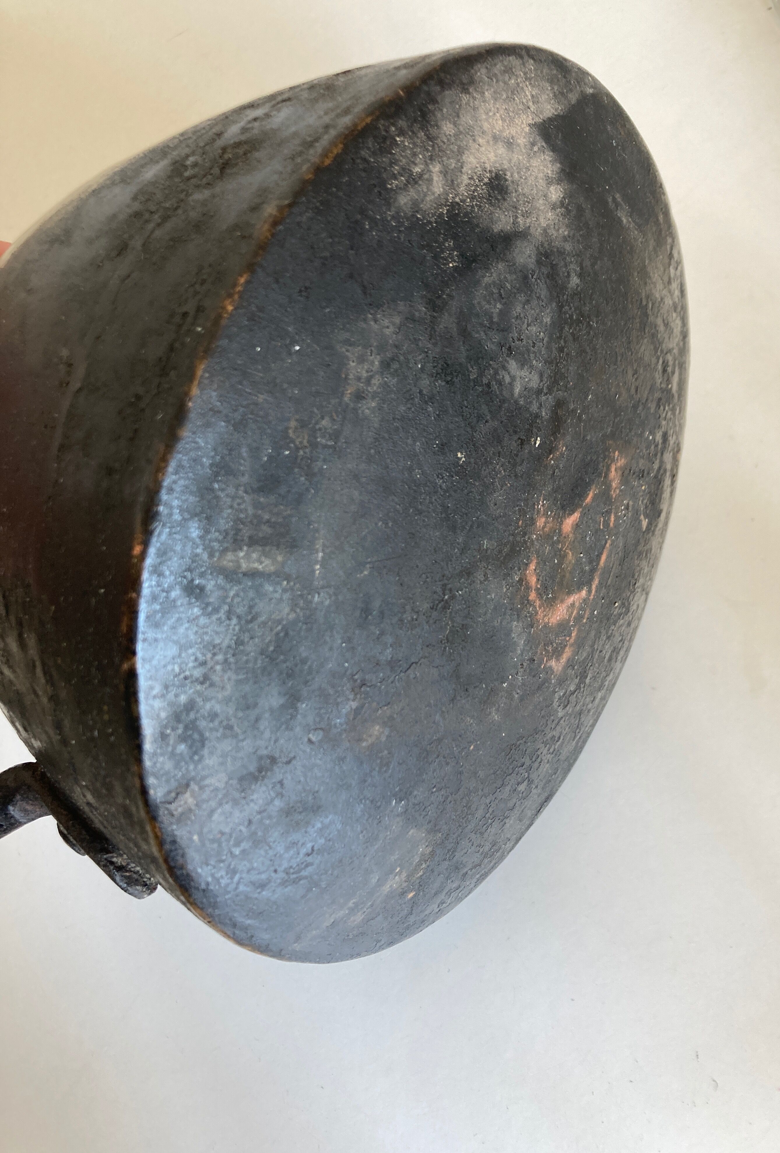 Pot cover vase face 1900 patina of origin