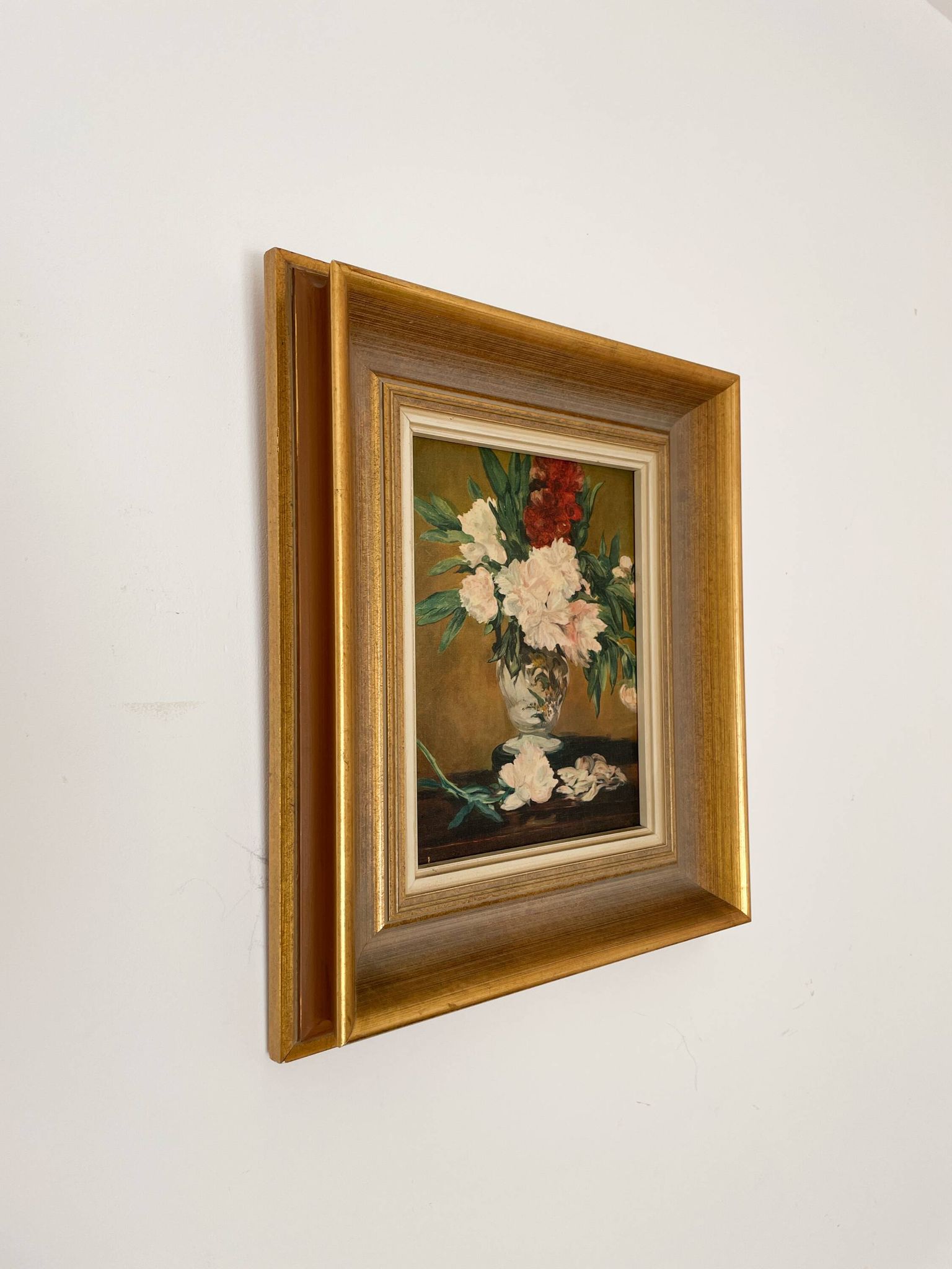 Canvas reproduction of "Vase of Peonies" by Manet - 1973