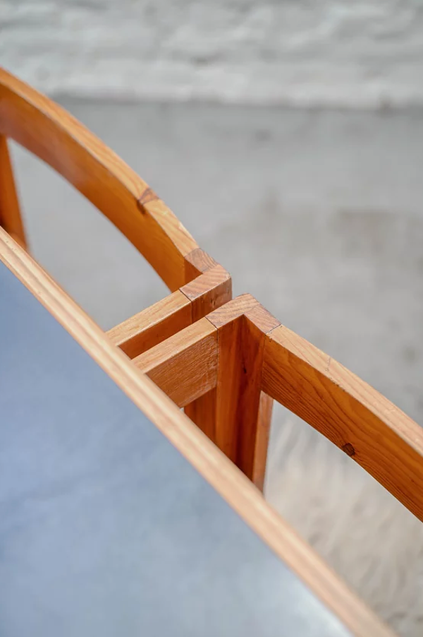 Ensemble de 4 chaises et table avec plateau en formica