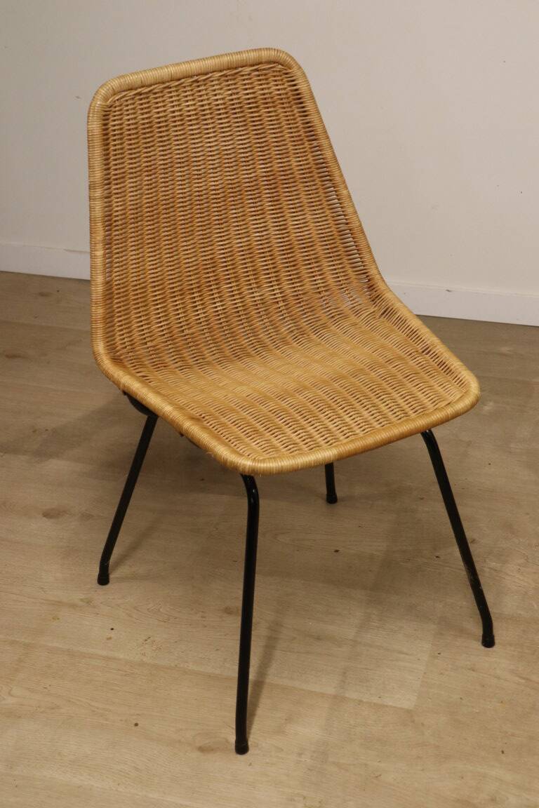 Vintage "Italia 100" model chair by Rotanhuis in woven wicker, 1950s
