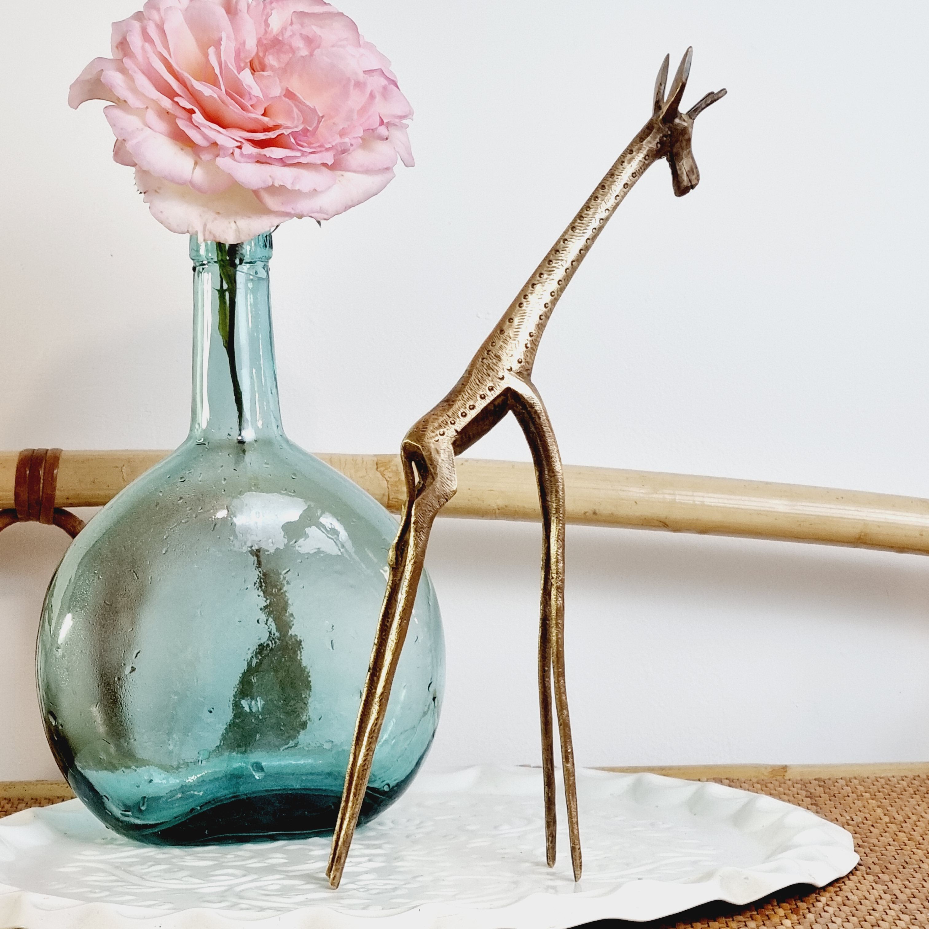 Girafe stylisée en laiton doré